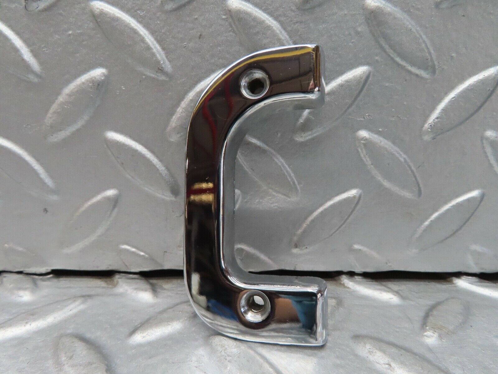 16982 Mercedes-Benz C123 280CE Coupe Right Chrome Door Latch Trim 1237230224