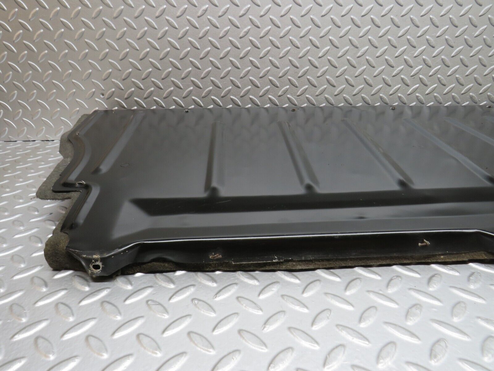 36231 Mercedes-Benz W126 420SE Fuel Tank Cover Plate Carpet Grey