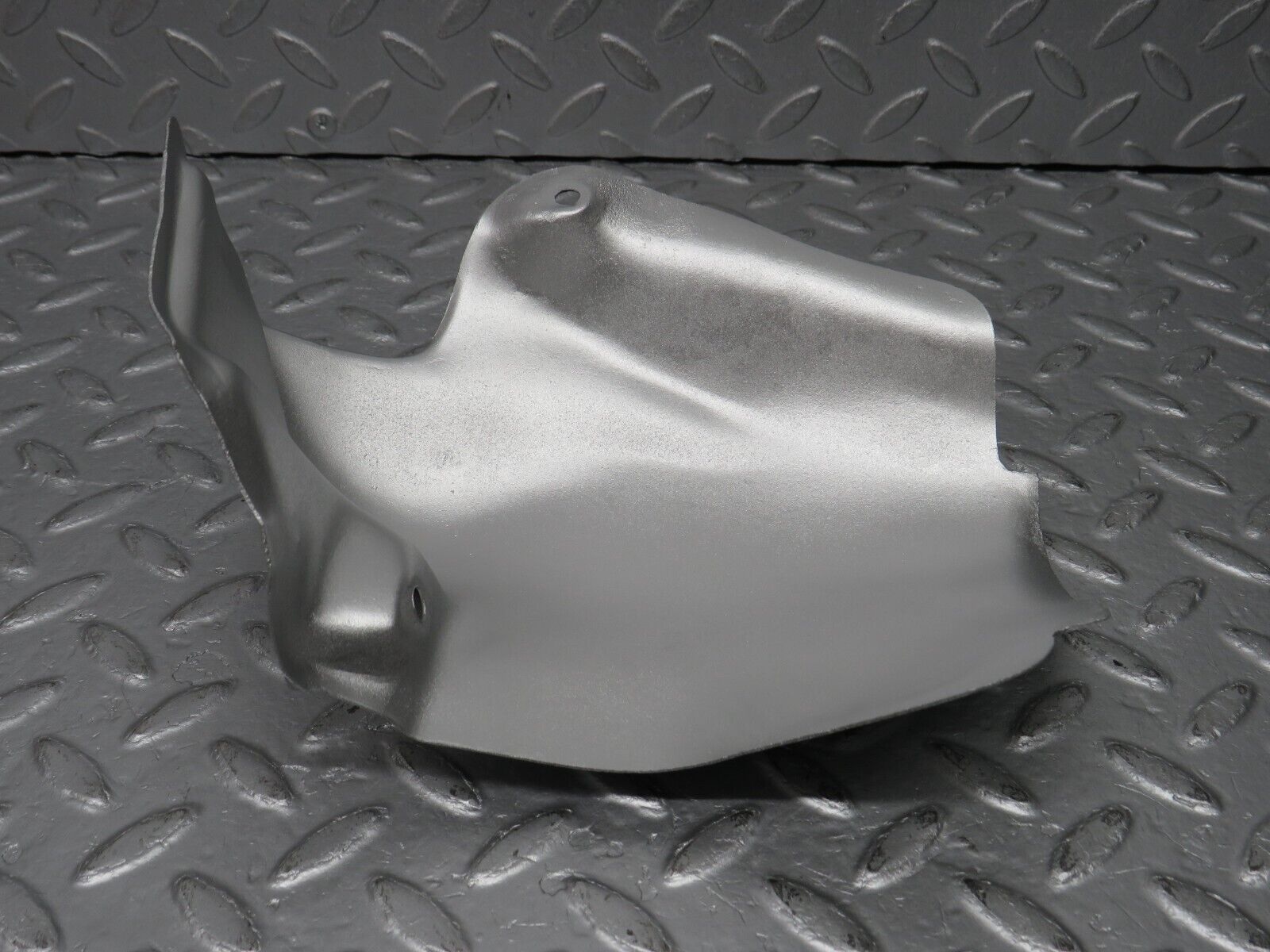 38941 Mercedes-Benz W201 190E 2.6L Exhaust Heat Shield