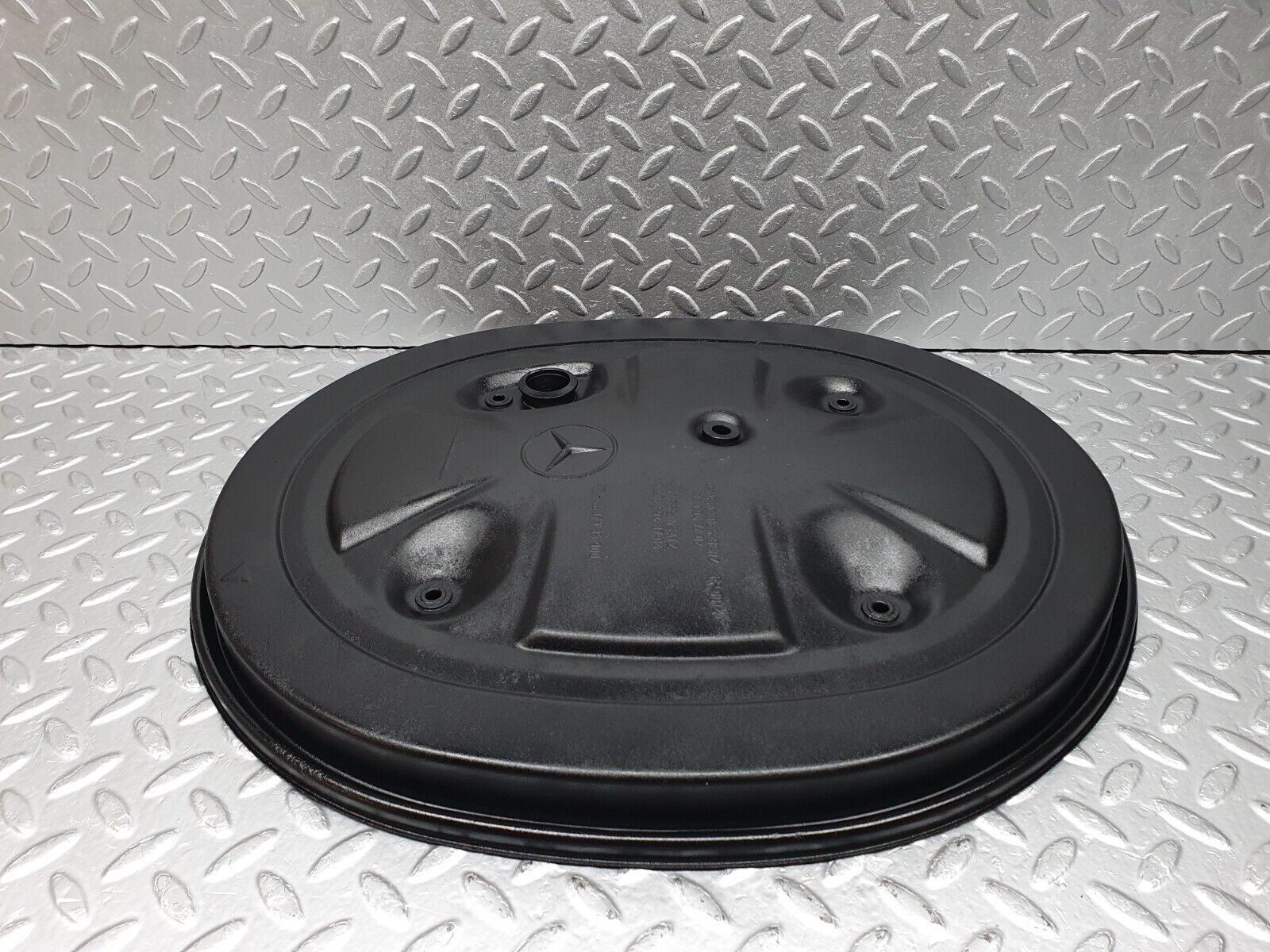 41195 Mercedes-Benz W126 300SE Air Filter Box Housing Lid 0130947202