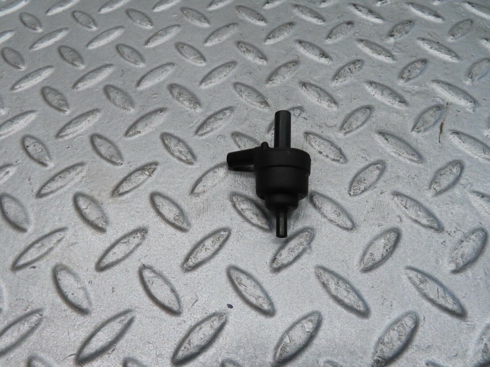 12536 Mercedes-Benz W108 280SE 3.5 Engine Crankcase Vent Valve 1074700893