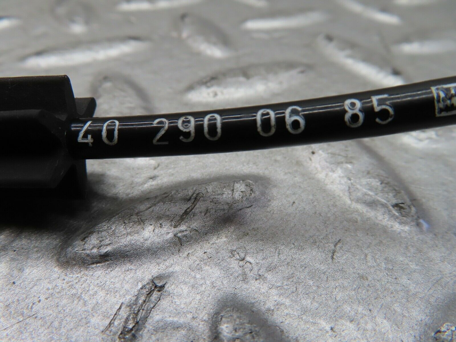 19525 Mercedes-Benz C140 CL420 Coupe Brake Control Cable 1402900685