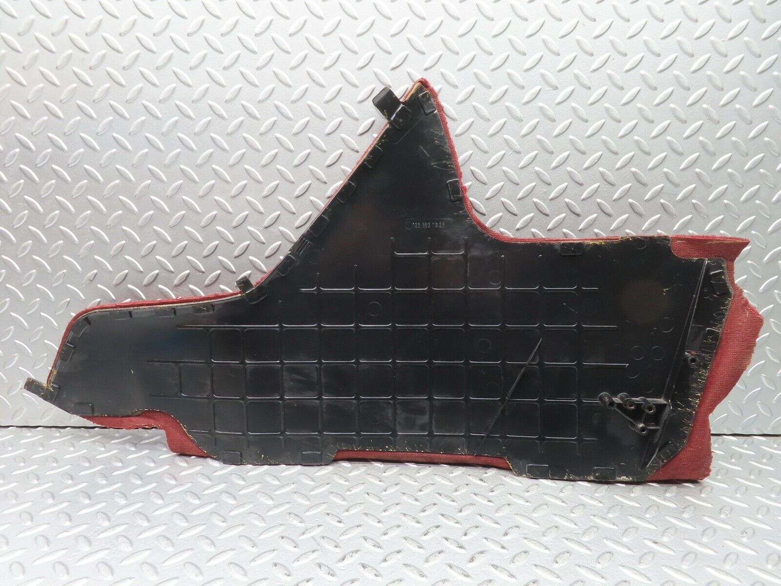 21557 Mercedes-Benz W126 300SE Centre Console Carpet Left Side 1266831525