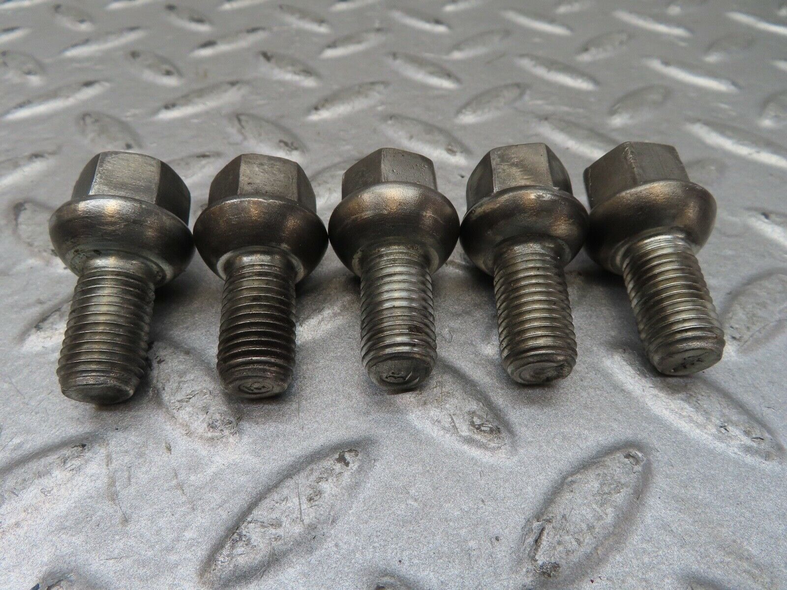 16784 Mercedes-Benz 5x Steel Wheel Lug Bolt M12x1.5