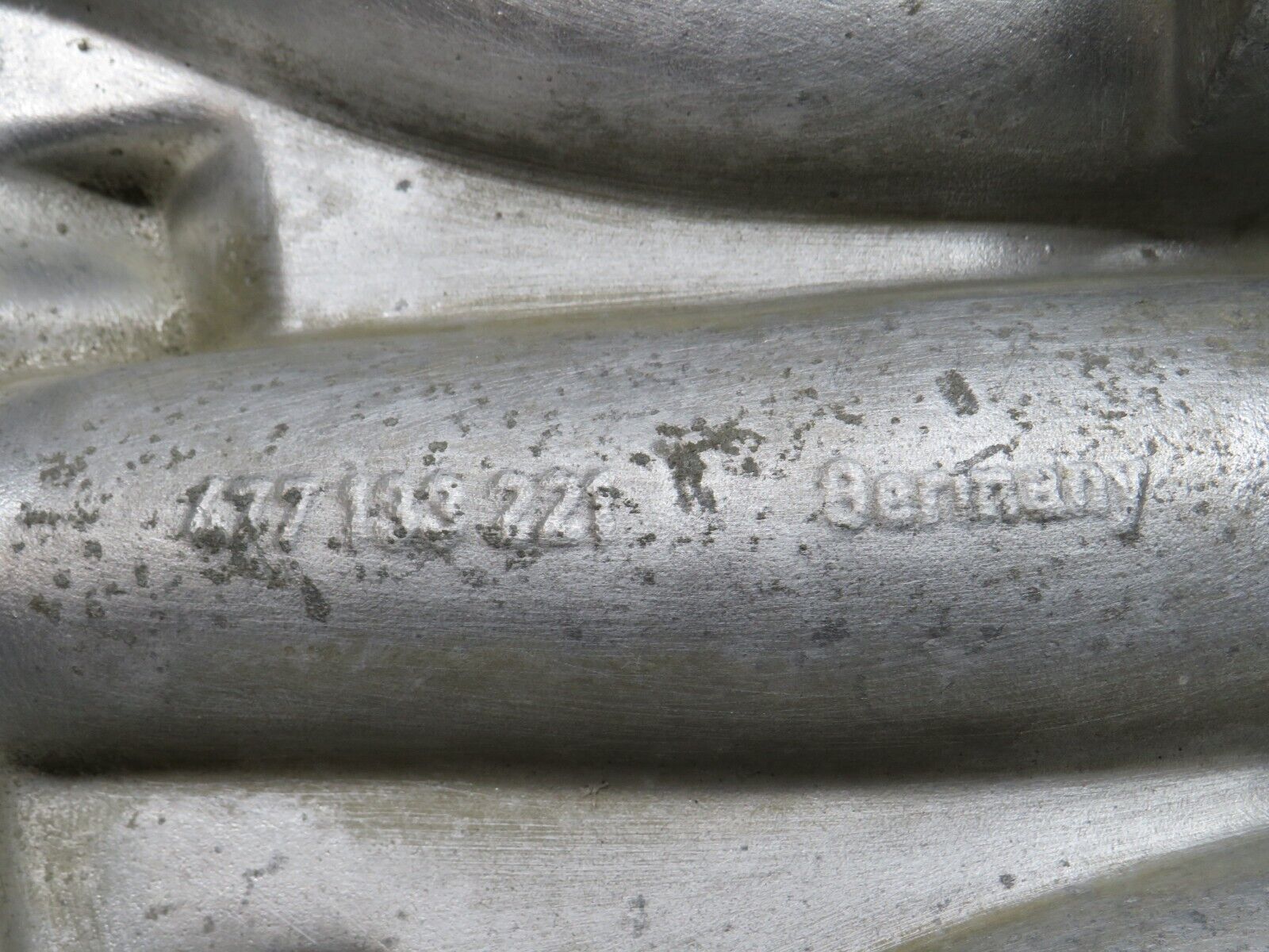 30150 Porsche 924 Intake Manifold 477133221