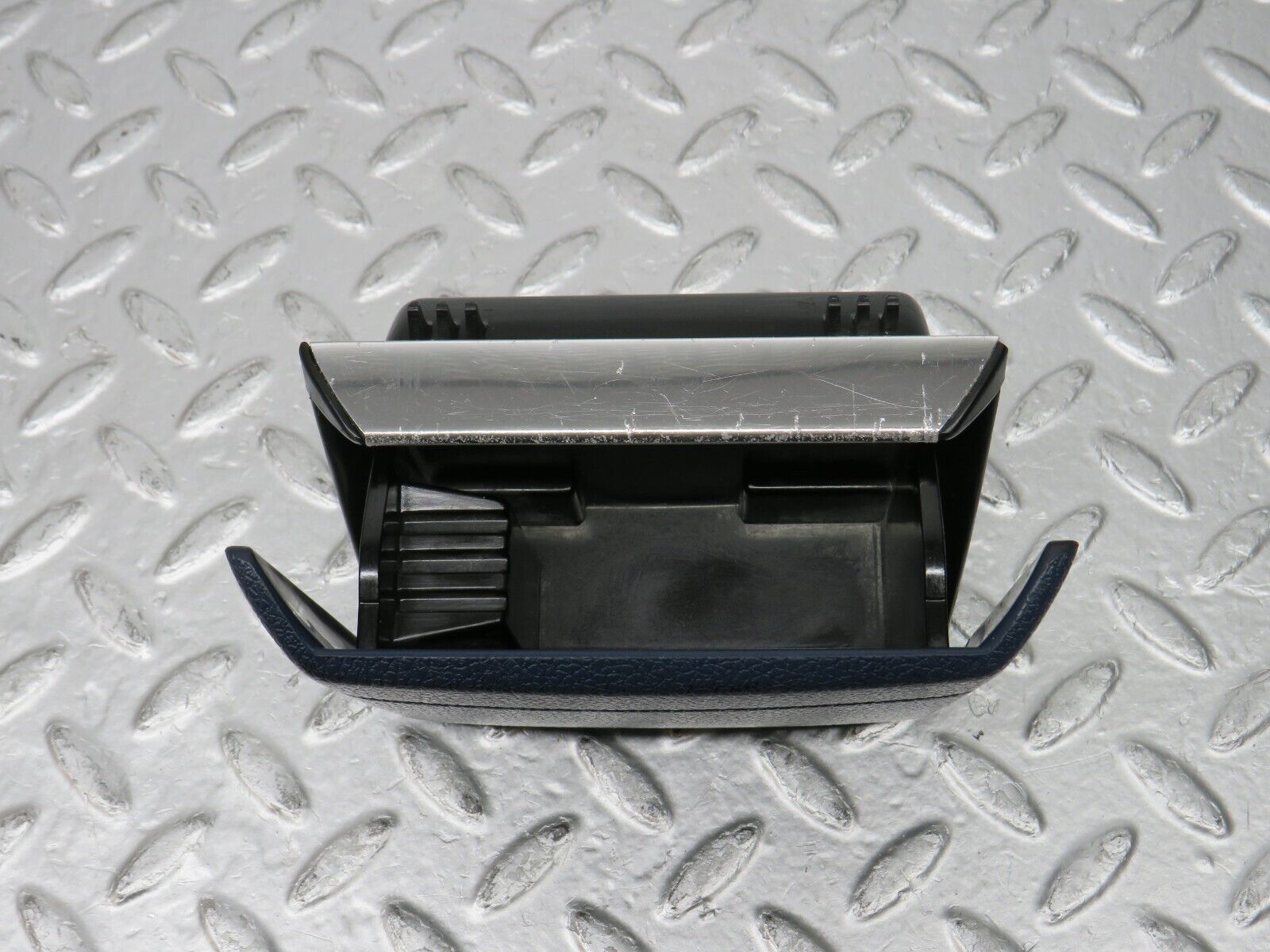 31021 Mercedes-Benz W123 230E Rear Door Ashtray Blue