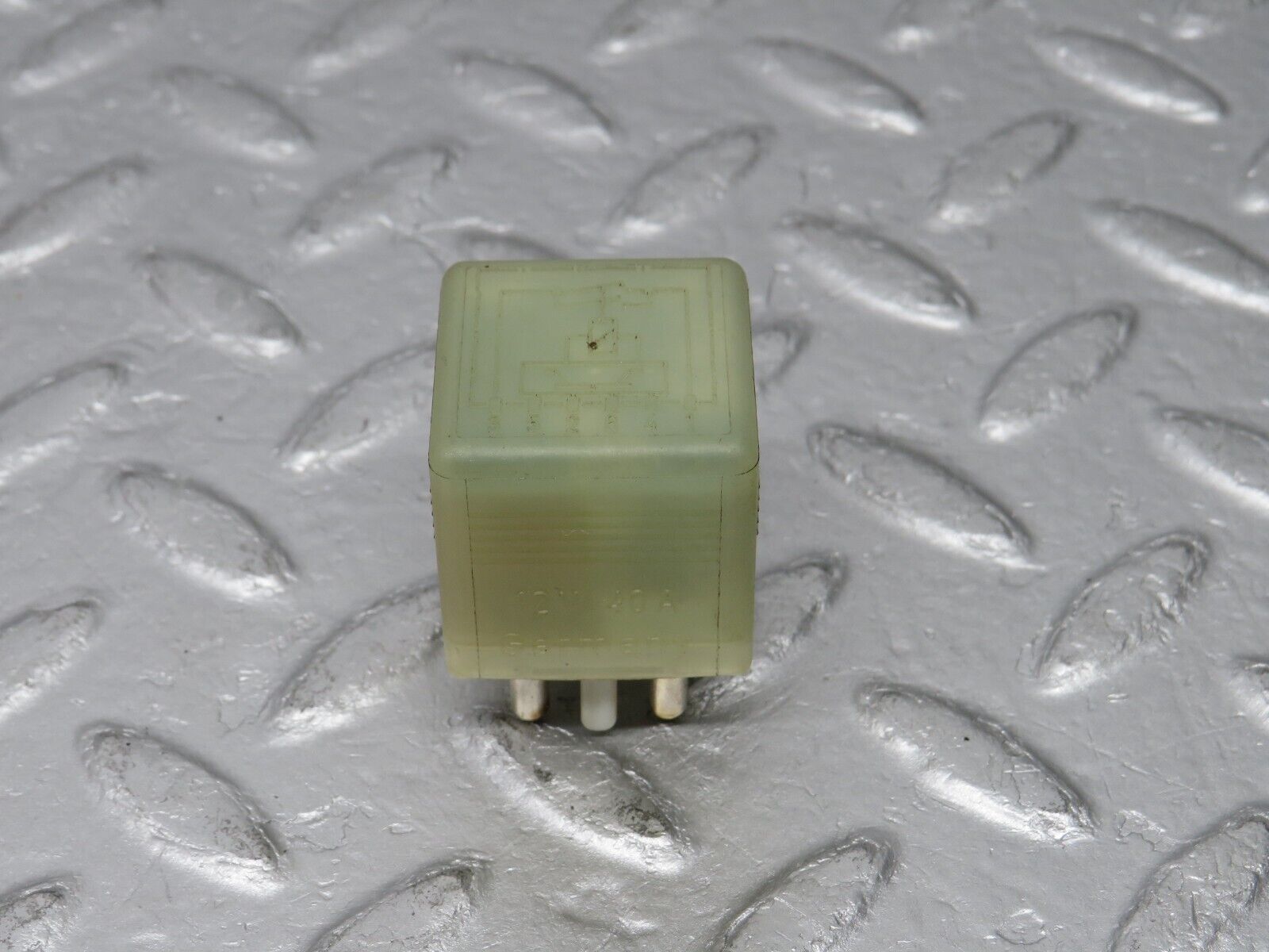 38537 Mercedes-Benz R129 280SL Coupe Door Window Control Relay 0015427819