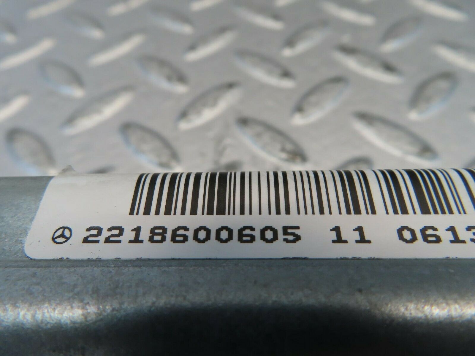 11151 Mercedes-Benz W221 S320 Rear Shoulder Airbag 2218600505/2218600605