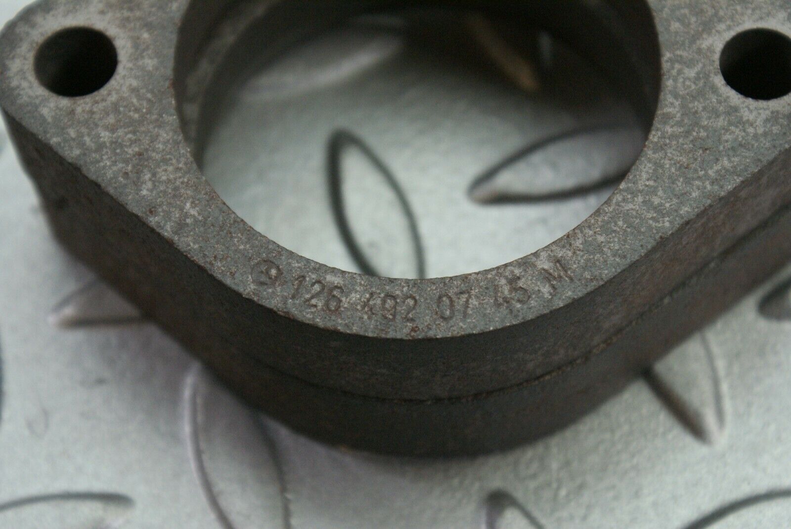 2635 Mercedes-Benz W116 350SE Exhaust Clamp Exhaust Connector 1264920745