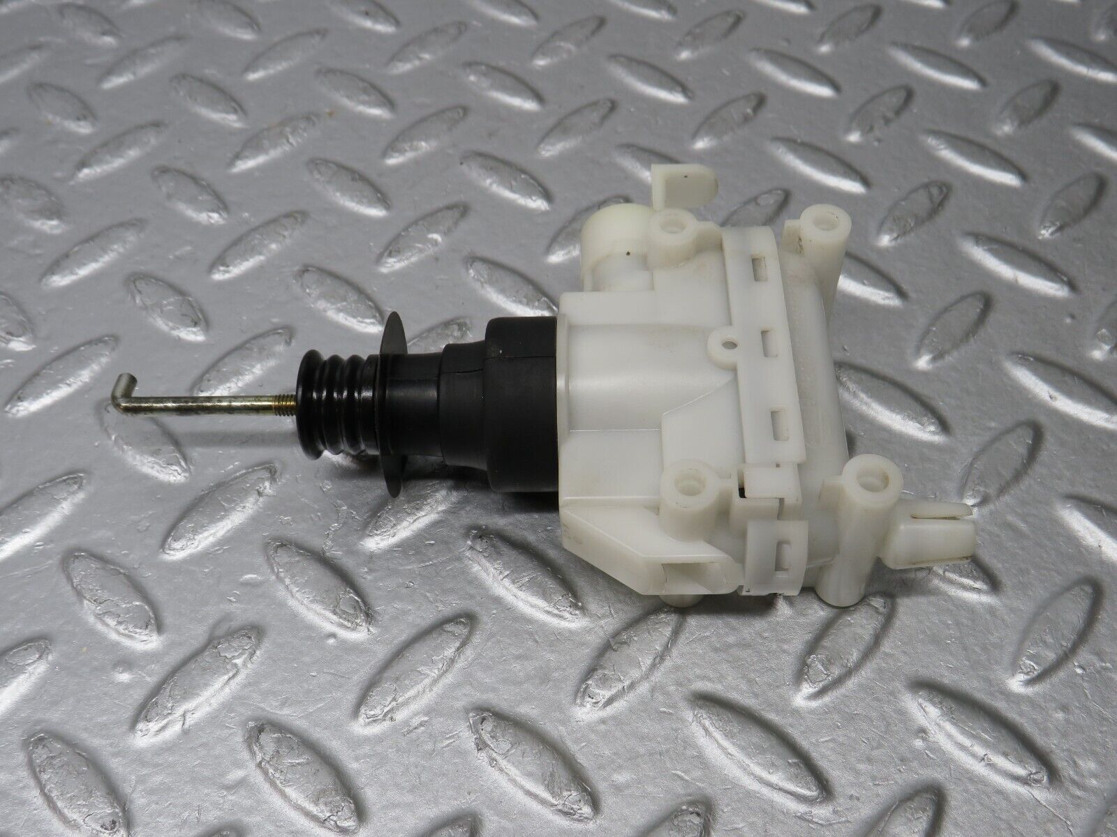 38349 Mercedes-Benz R129 280SL Coupe Door Lock Vacuum Actuator