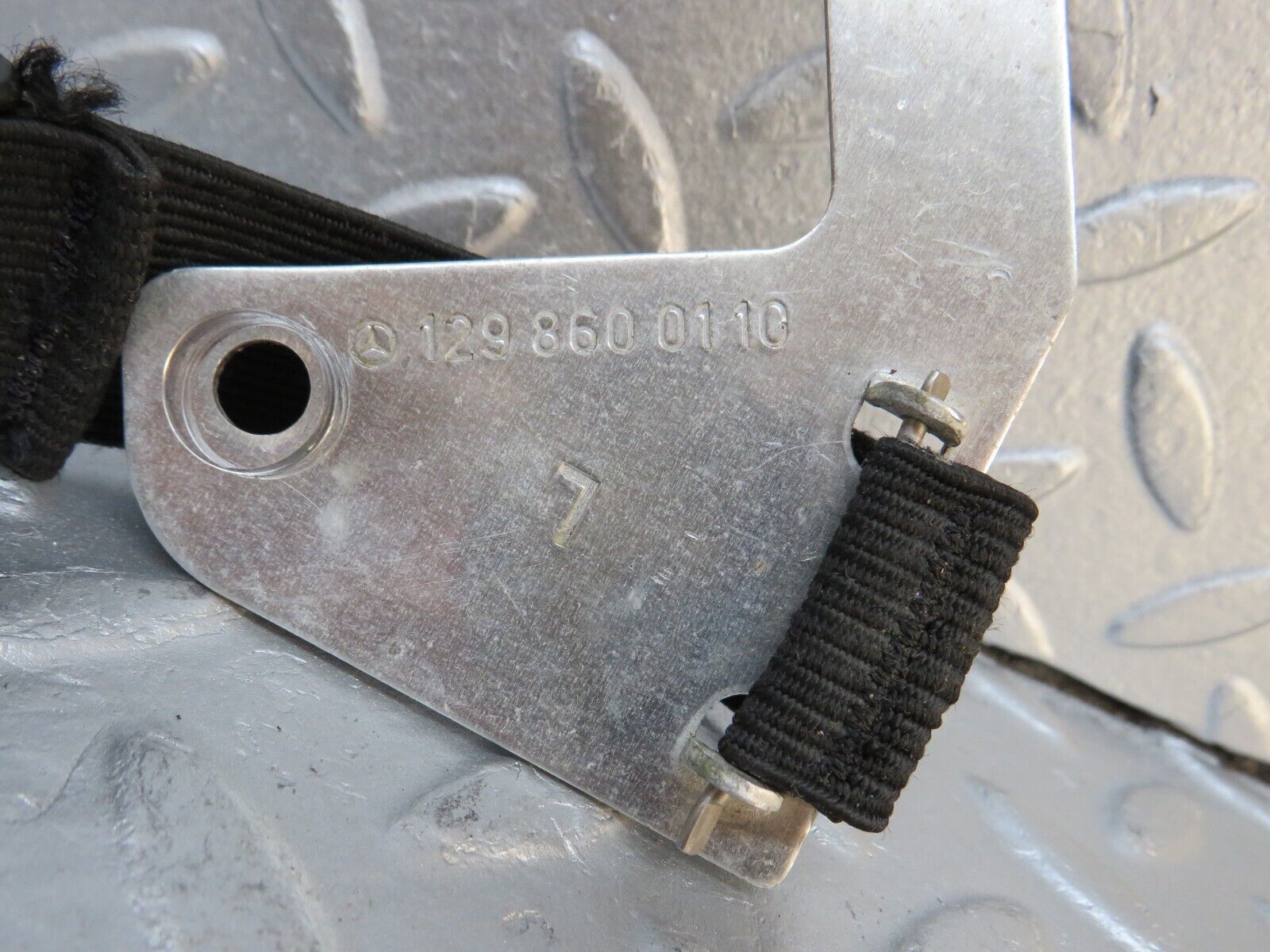 38252 Mercedes-Benz R129 280SL Coupe Wind Deflector Cover Left 1298600110