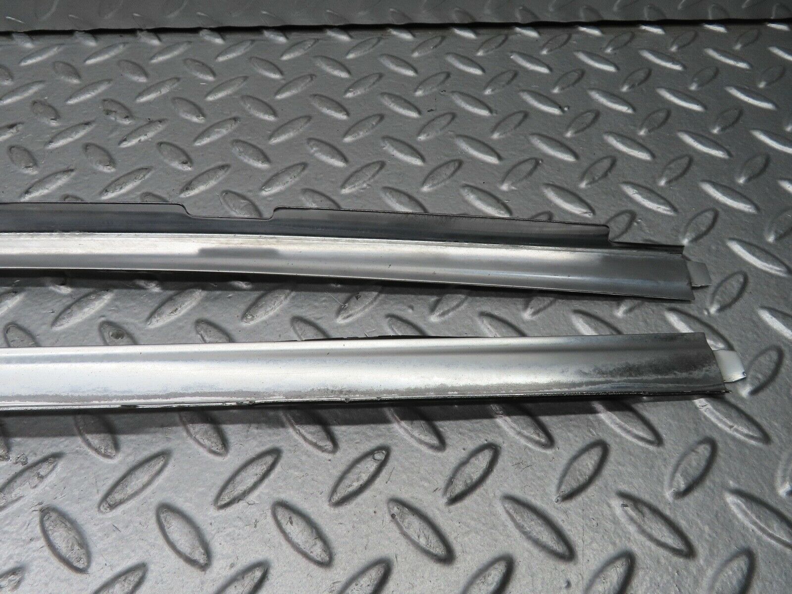 21686 Mercedes-Benz W126 300SE A Pillar Chrome Moulding Trim Pair