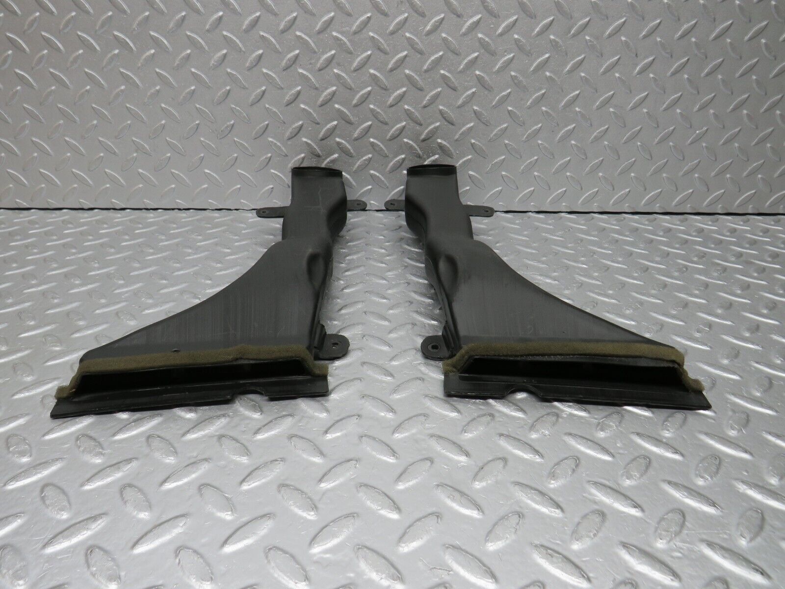 38300 Mercedes-Benz R129 280SL Coupe Front Air Vent Duct Pair 1298300344 1298300444
