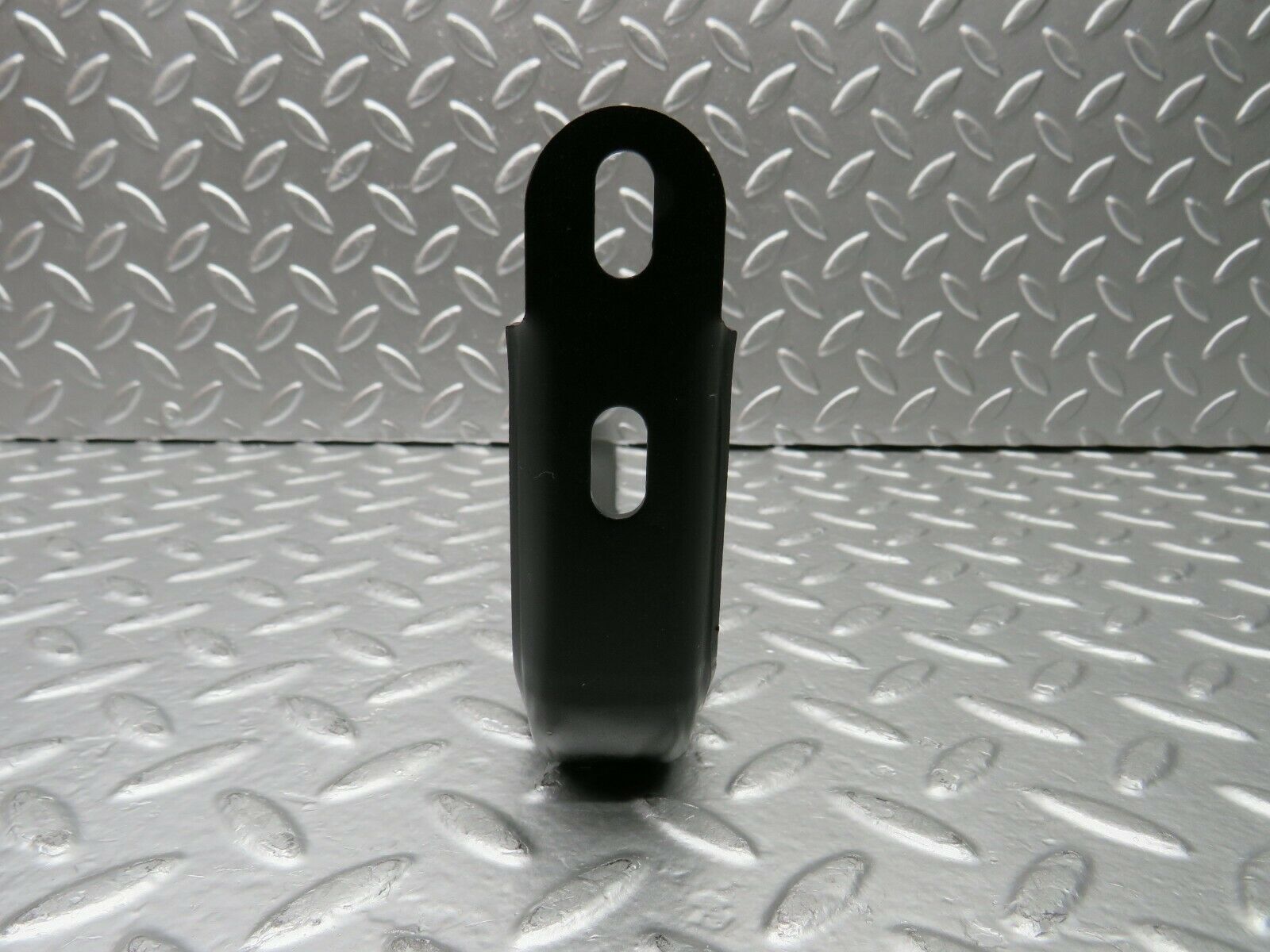 22623 Mercedes-Benz C124 E220 Coupe Exhaust Bracket