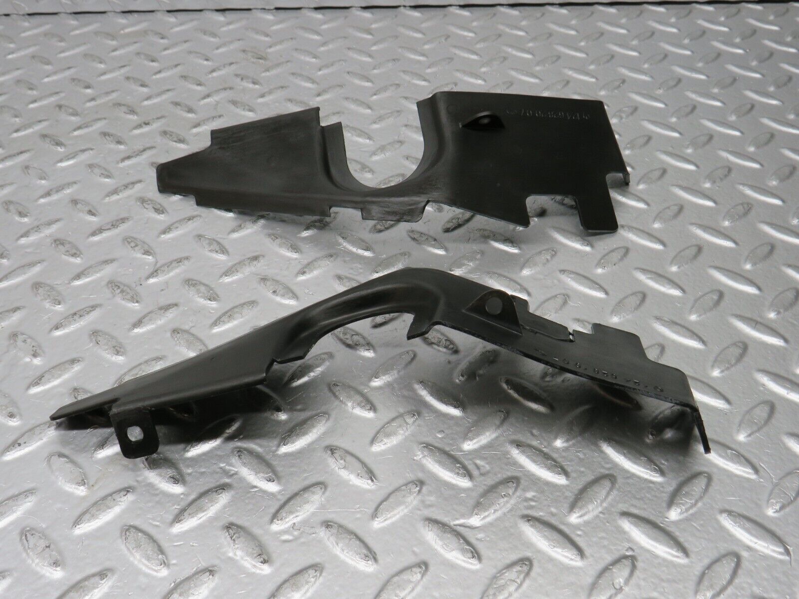 30288 Mercedes-Benz W124 230E Headlight Frame Covers 1246281907 1246282007