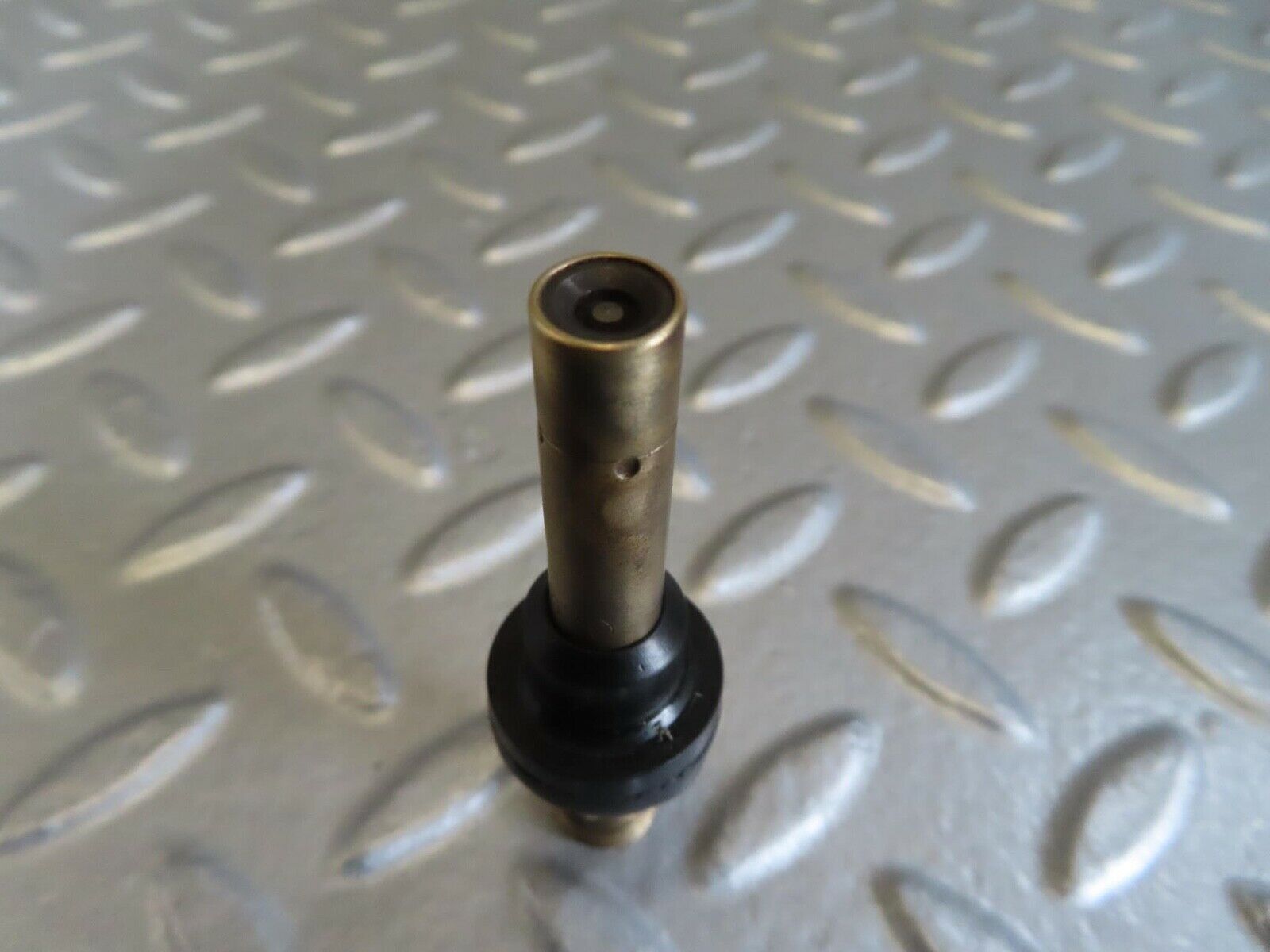 14035 Mercedes-Benz C107 280SLC Fuel Injector Bosch 0000785623