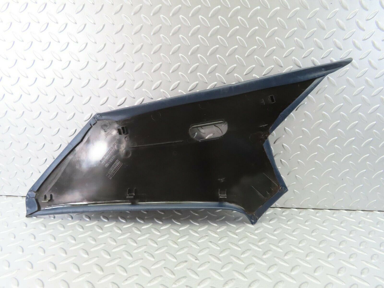 10322 Mercedes-Benz W201 190E C Pillar Cover Trim Left 2016950144