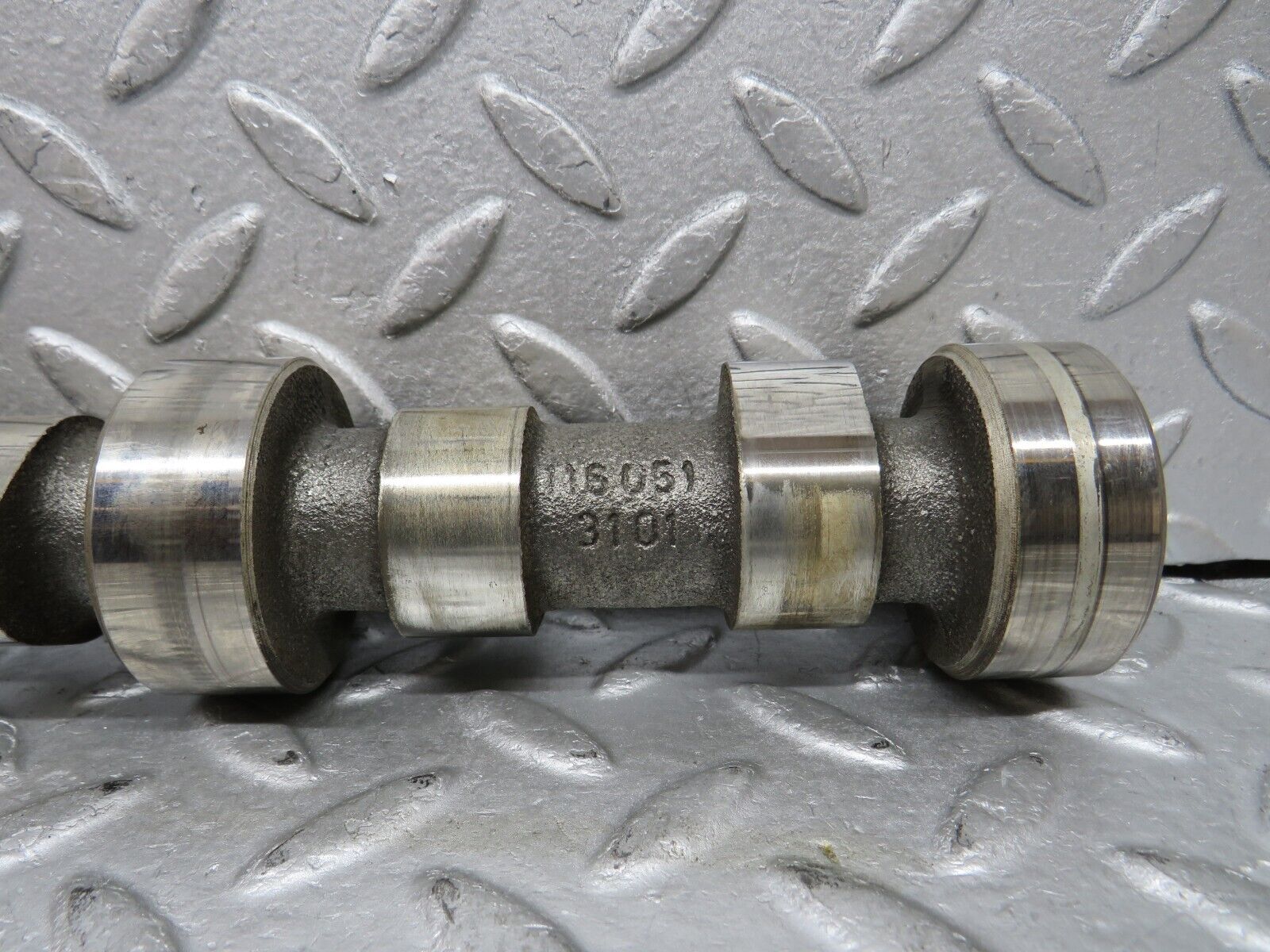 37632 Mercedes-Benz W109 300SEL Camshaft Right Side 1160513101