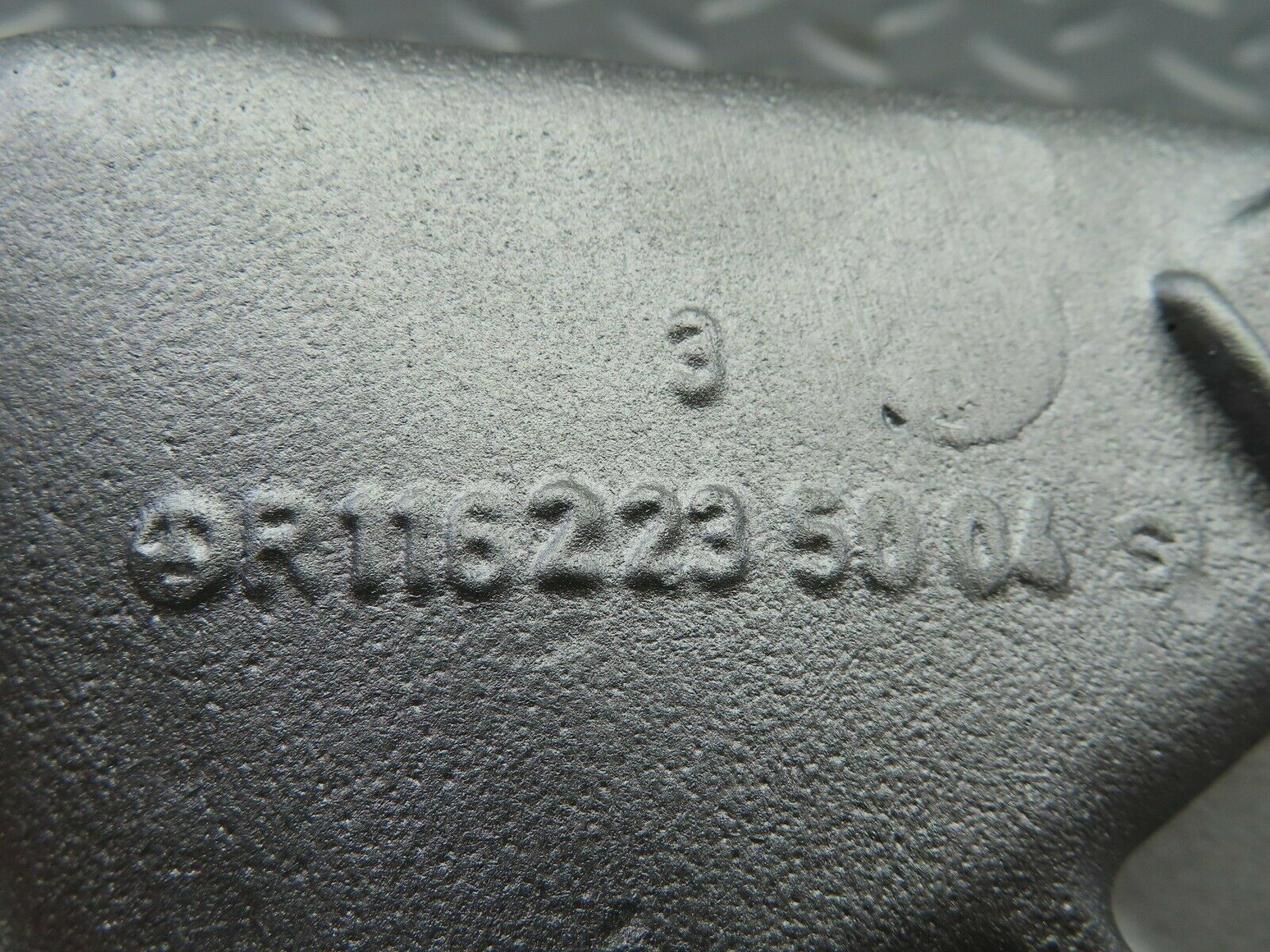 6391 Mercedes-Benz W126 380SE Engine Mount Bracket Right Side 1162235004