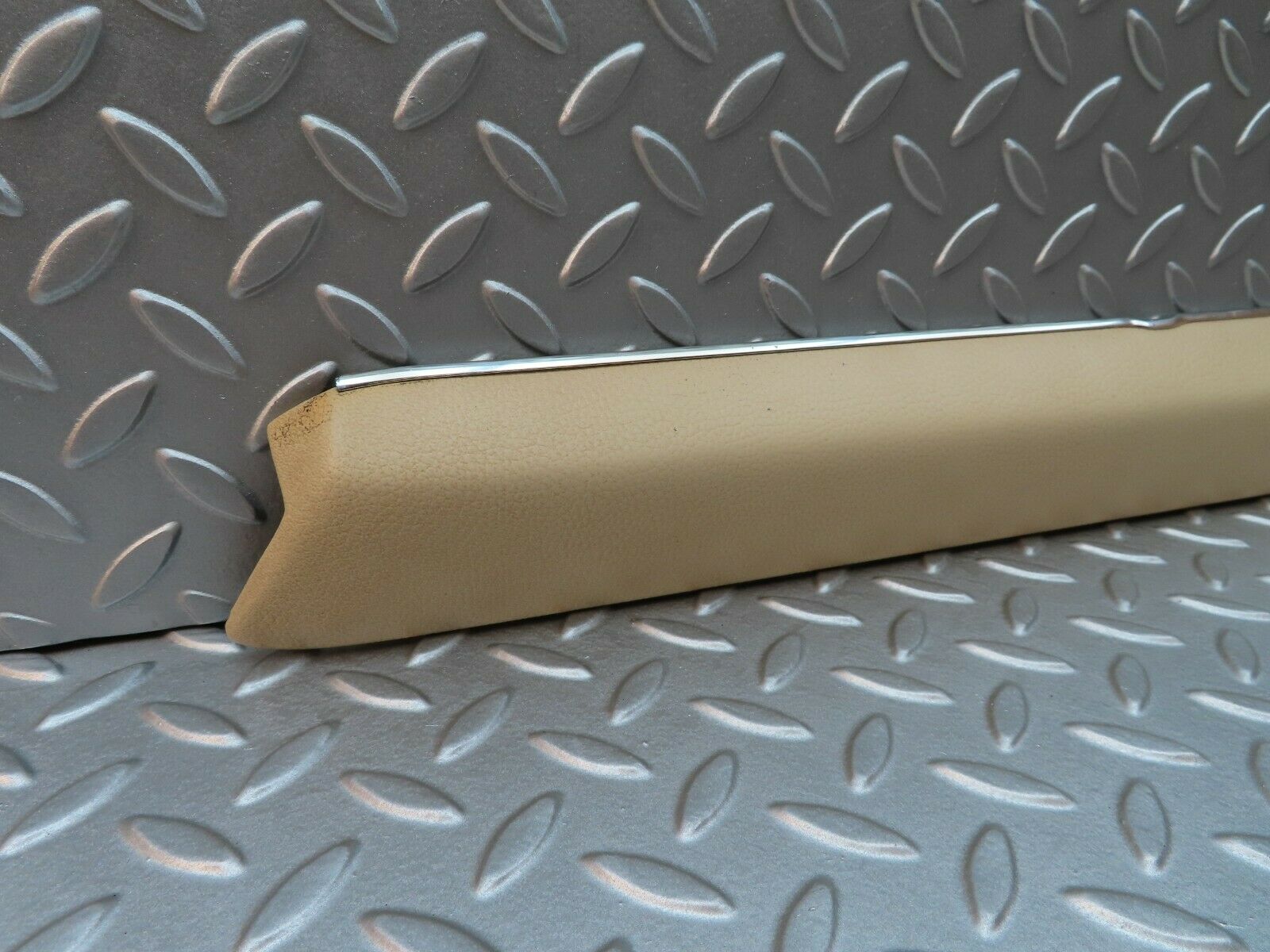 4588 Mercedes-Benz W114 280CE Coupe Door Panel Top Trim Right Beige