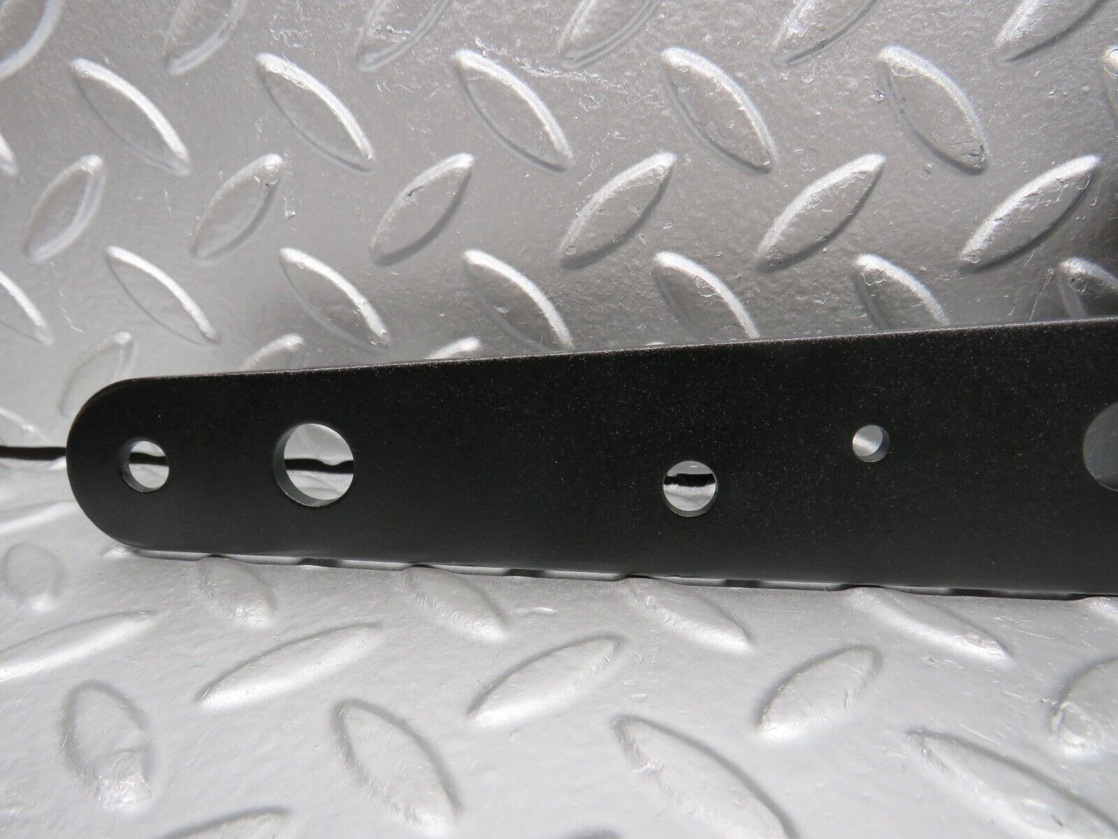 31525 Mercedes-Benz S124 220TE Wagon Rear Seat Hinge Pair