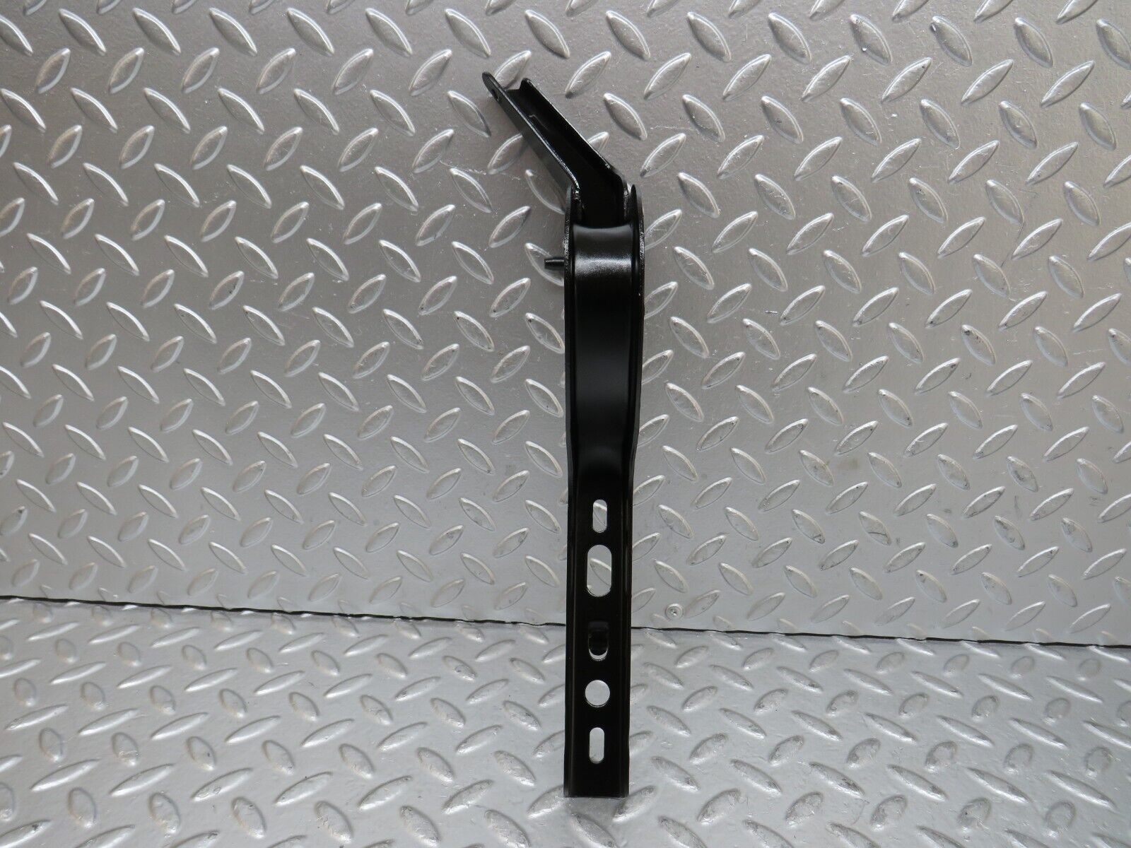 27916 Mercedes-Benz W123 280E Trunk Lid Hinge Right 1237500287