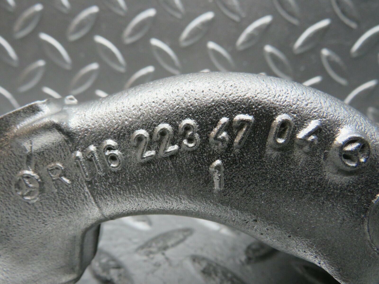 22832 Mercedes-Benz C107 450SLC Engine Mount Bracket Right Side 1162234704