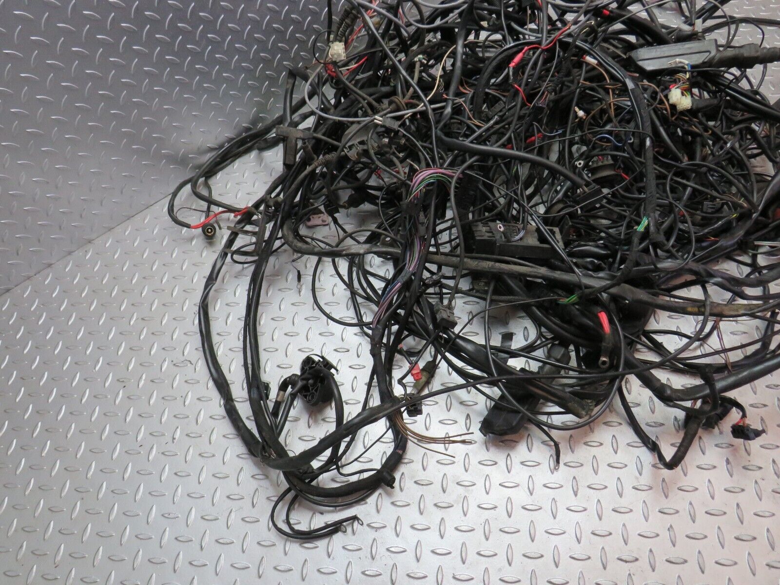 31606 Mercedes-Benz W201 190LE 1.8L Engine Wire Wiring Harness 2015402032 201540263