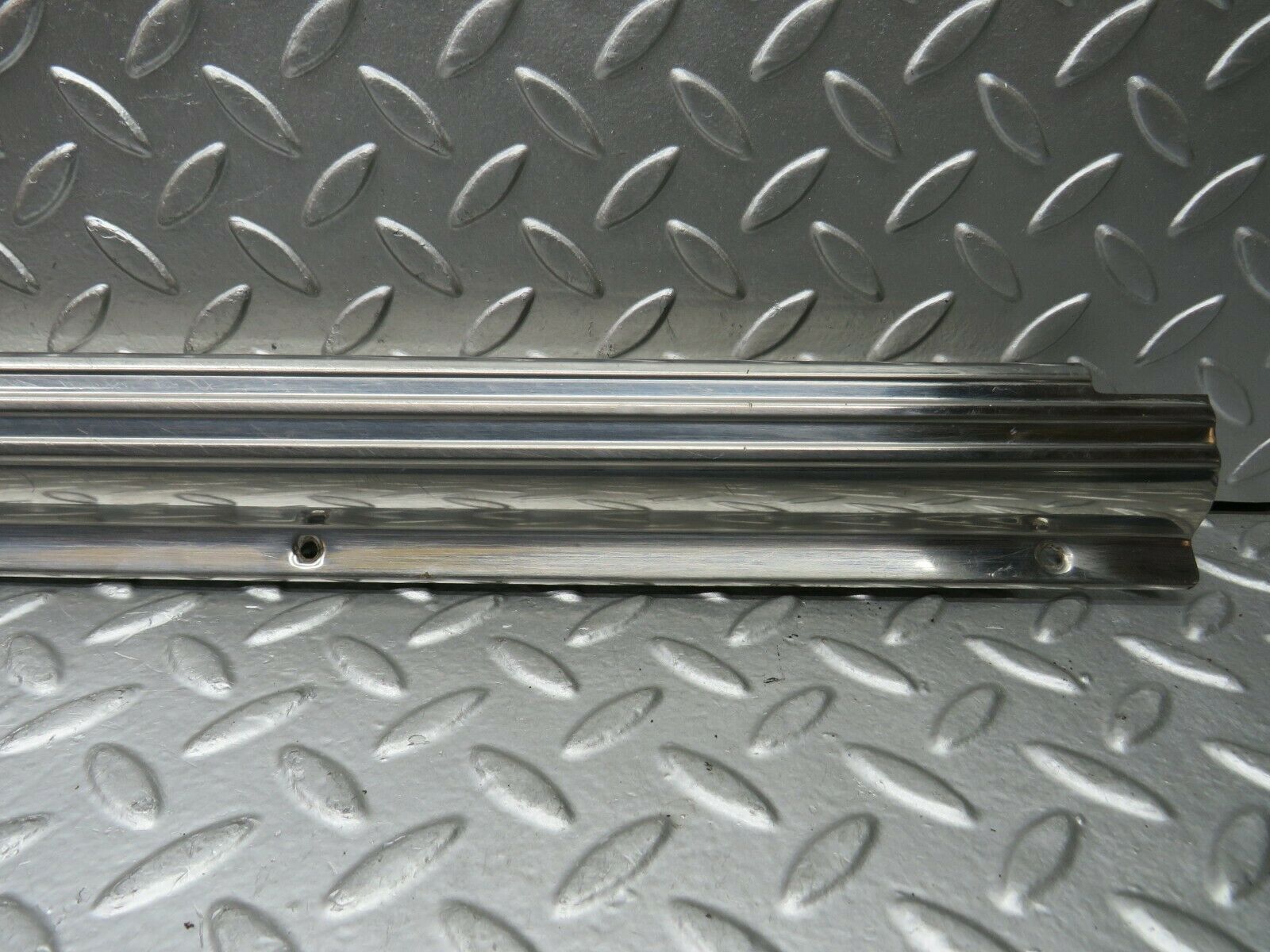 22707 Mercedes-Benz C107 450SLC Coupe Left Door Sill Chrome