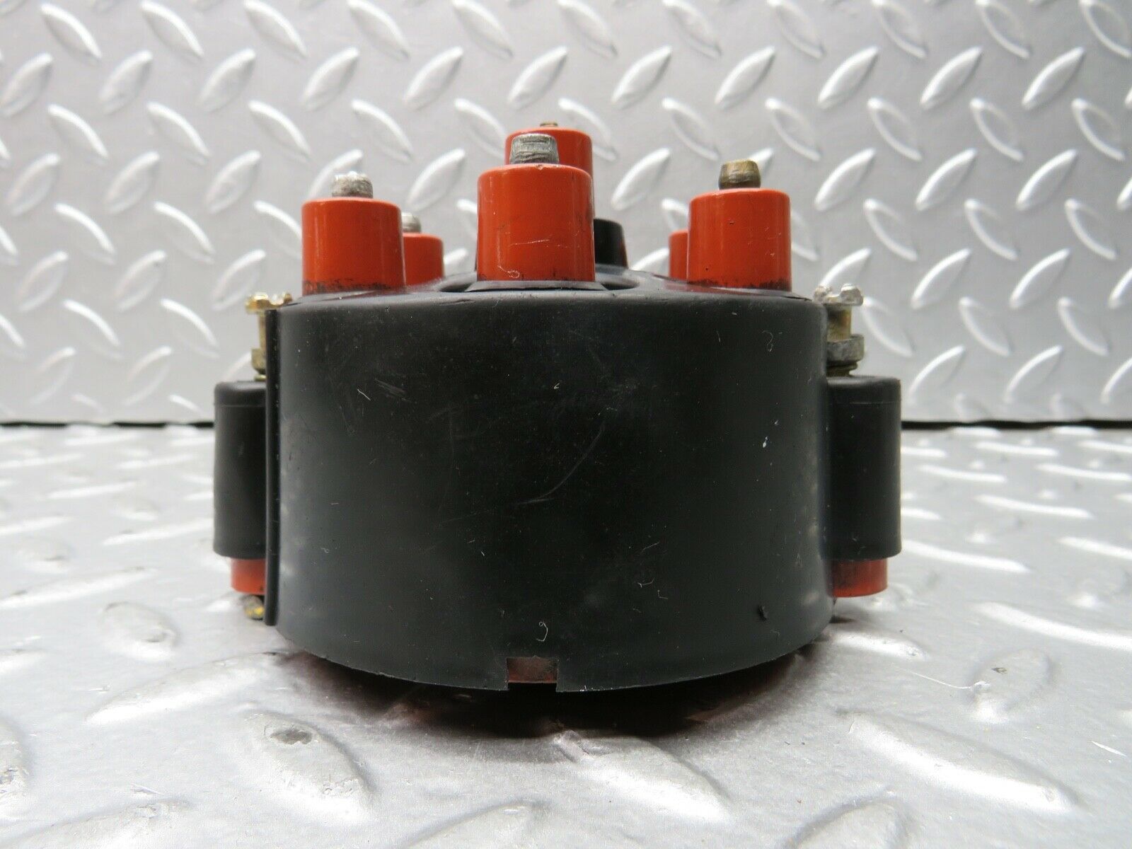 21905 Mercedes-Benz W123 Ignition Distributor Cap