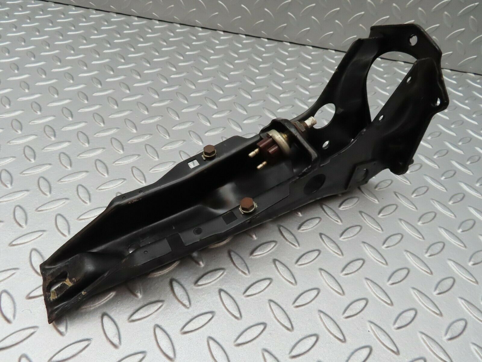 3665 Mercedes-Benz W108 280SE Brake Pedal Bracket
