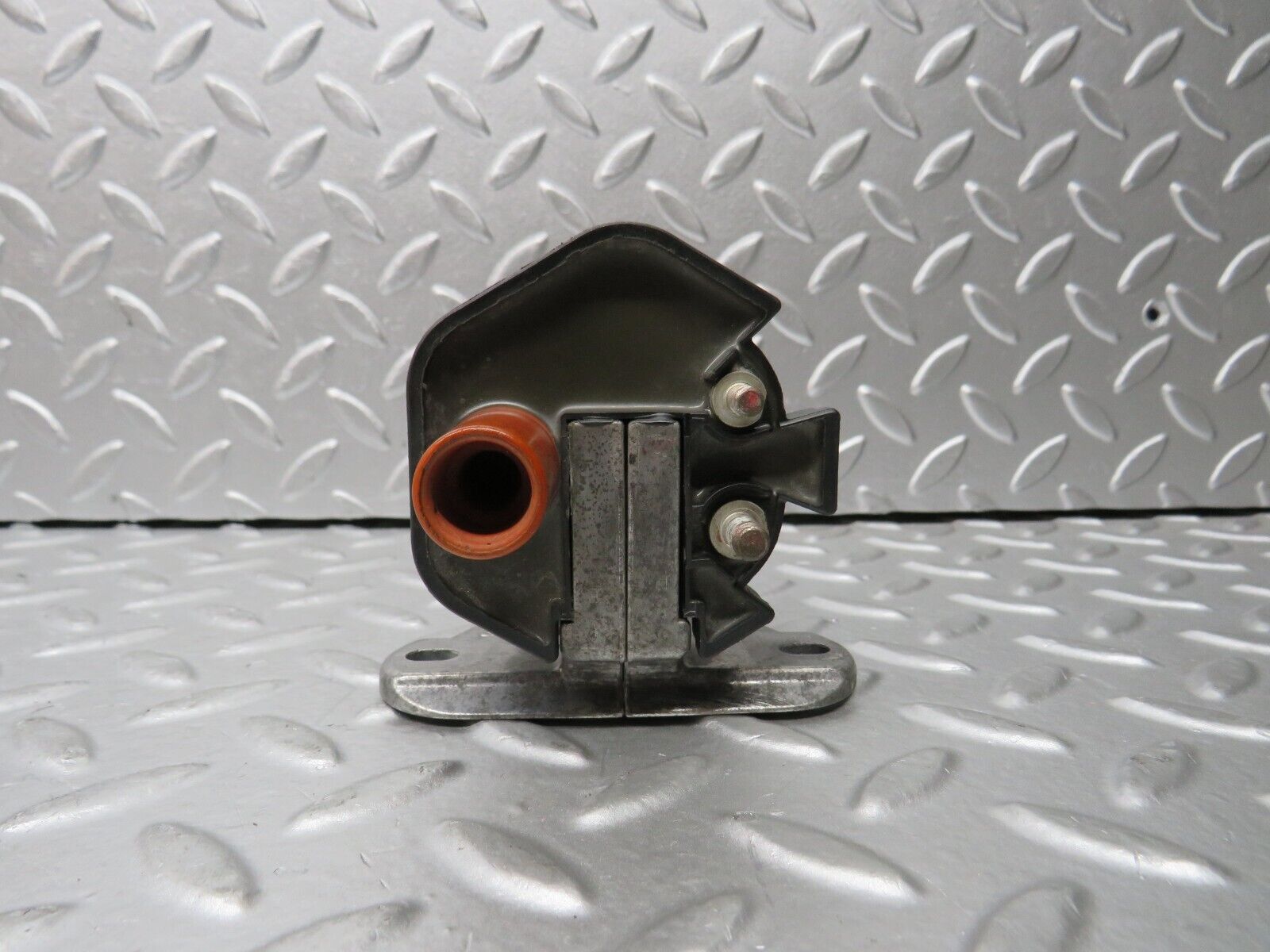 30302 Mercedes-Benz W124 230E Ignition Coil Bosch 0001586203 0221502431