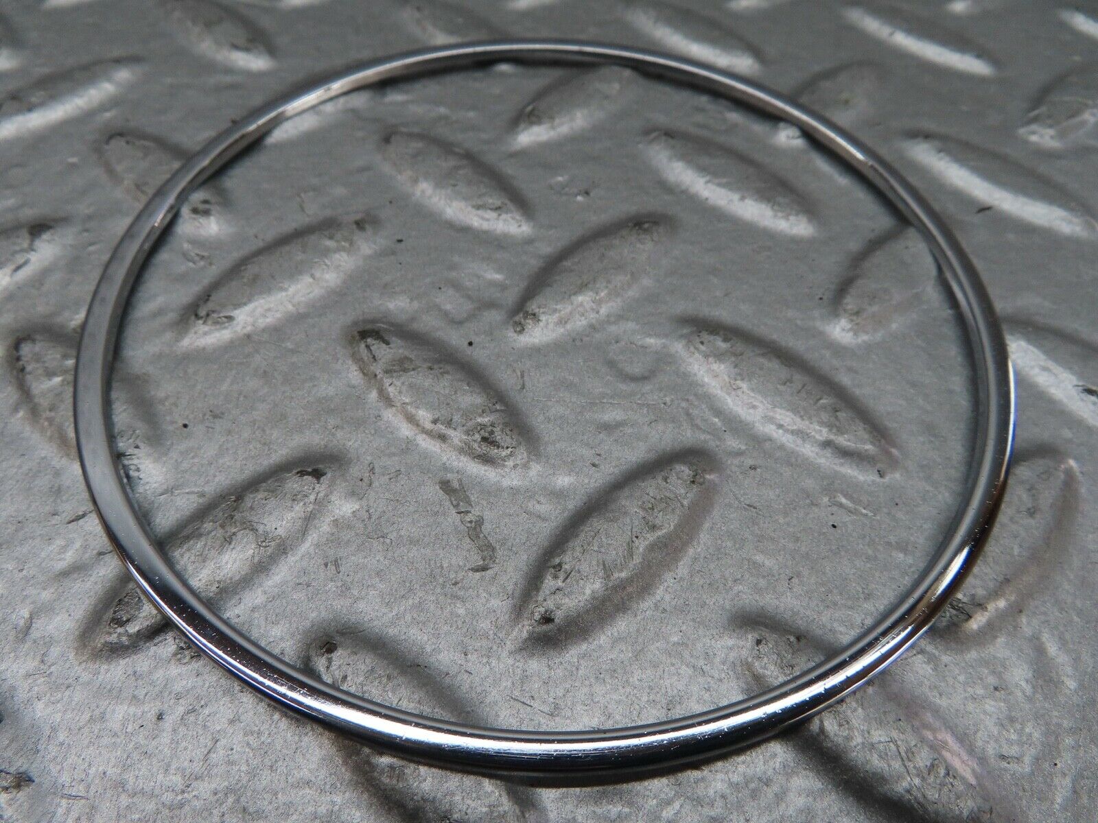 18356 Mercedes-Benz W115 Instrument Cluster Glass With Rings