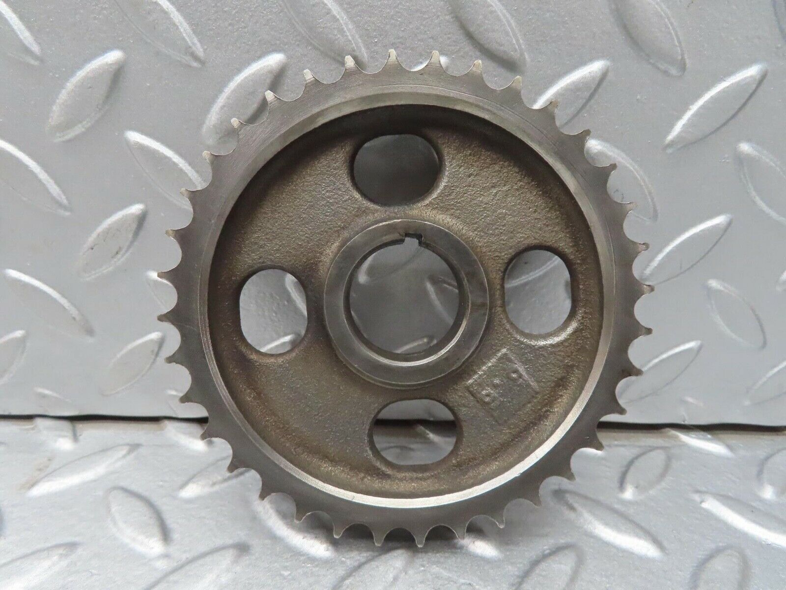 0927 Mercedes-Benz C107 350SLC Coupe Coupe Camshaft Timing Gear 1160520601