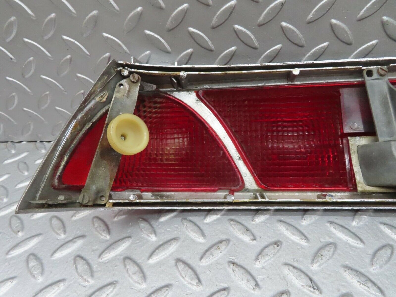 13209 Mercedes-Benz W111 220S Right Tail Light Lens