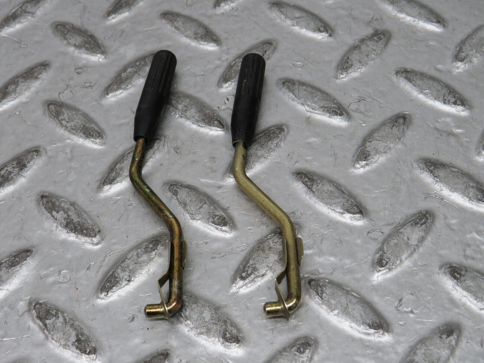 28874 Mercedes-Benz W123 230E Front Door Lock Knob Pair