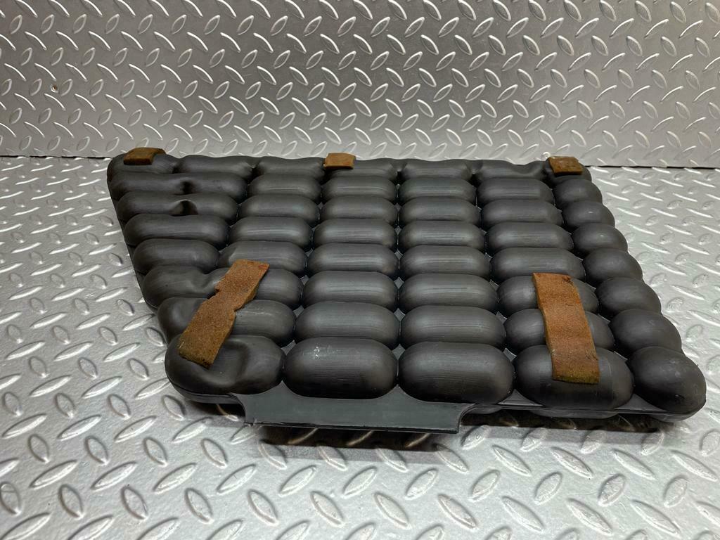 0176 Mercedes-Benz W116 350SE Vacuum Reservoir Tank