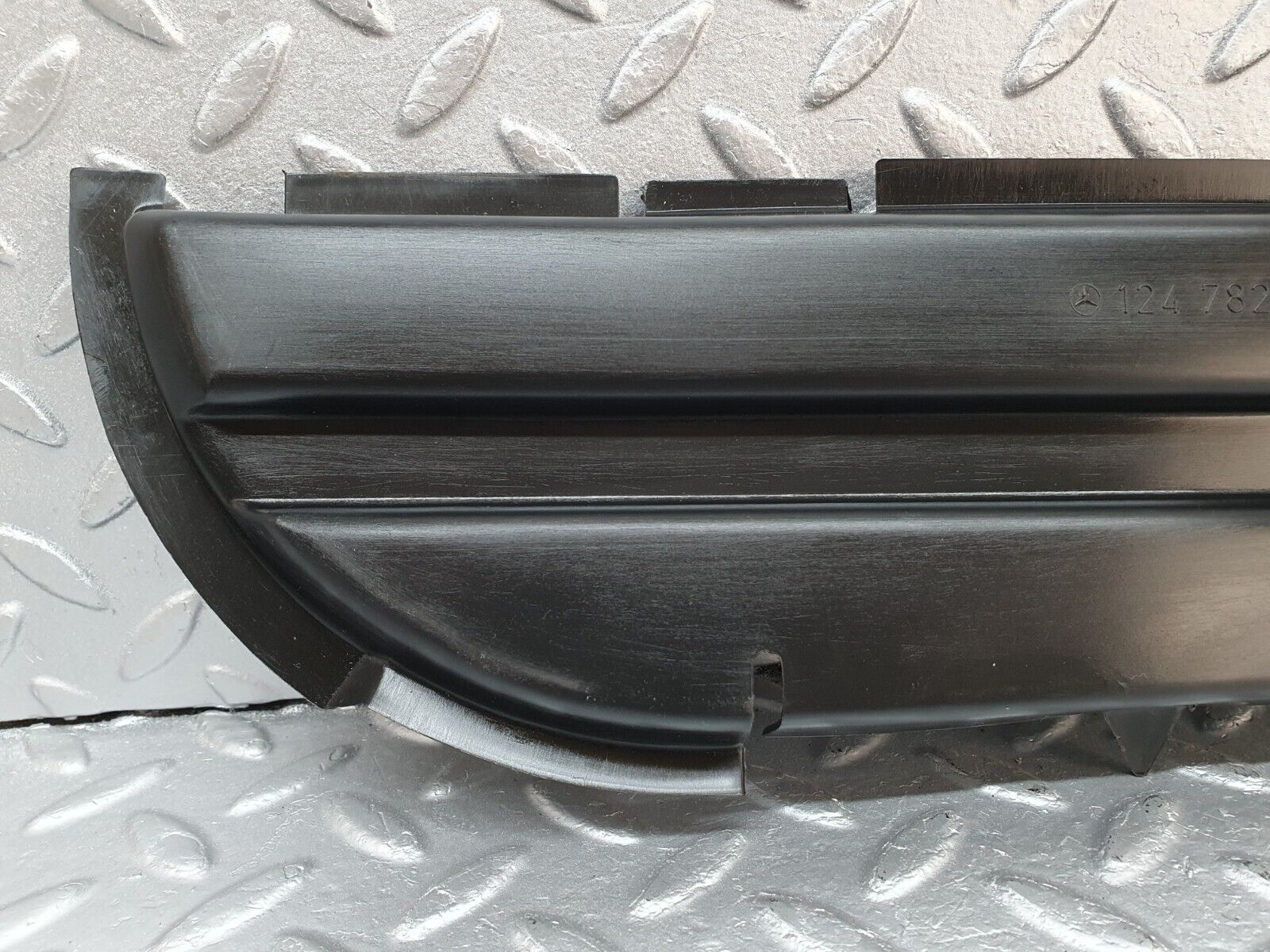 41547 Mercedes-Benz W124 200E Sunroof Guide Cover Trim 1247820056