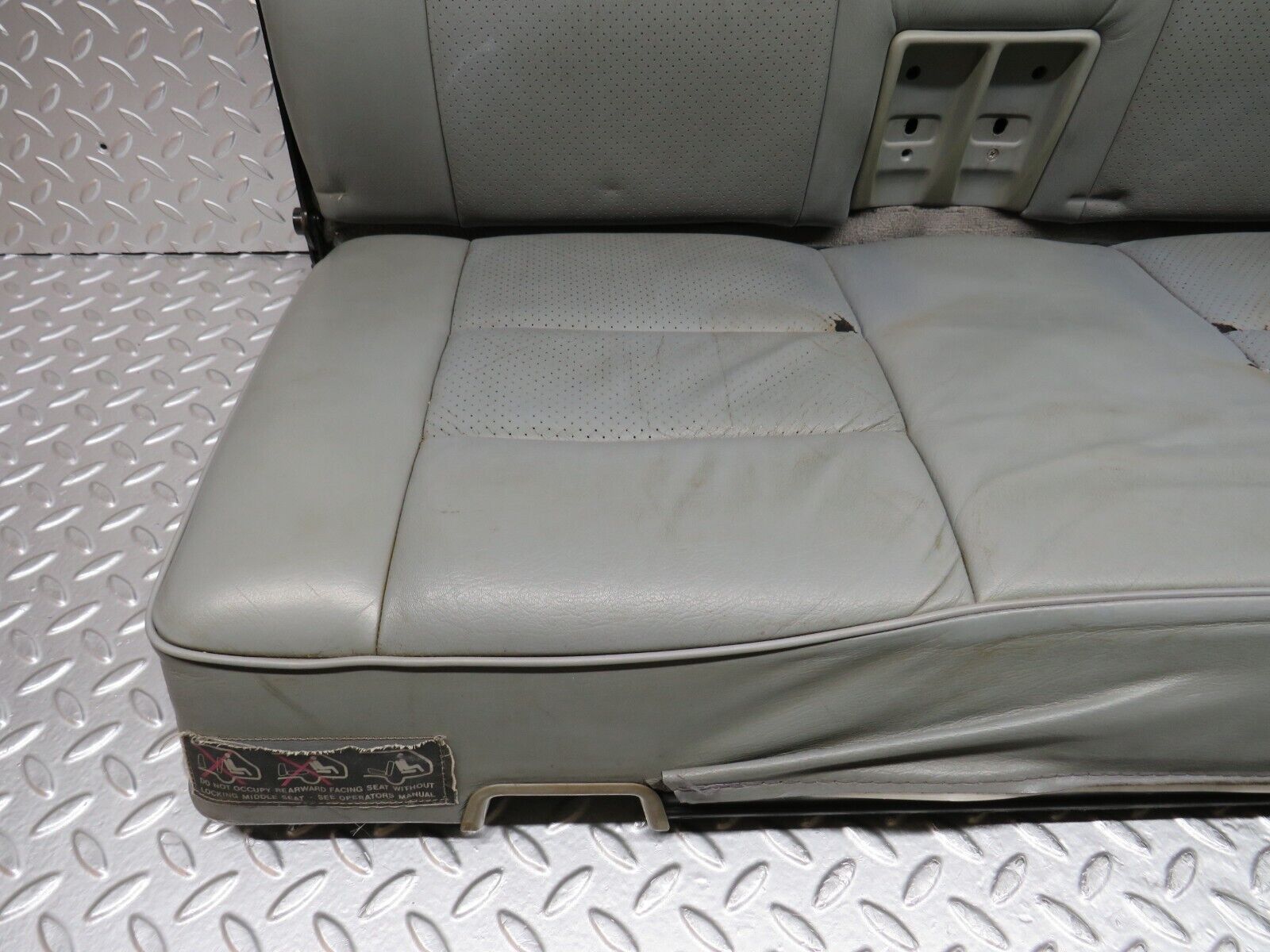 31500 Mercedes-Benz S124 220TE Wagon Third Seat Bench 1249300194