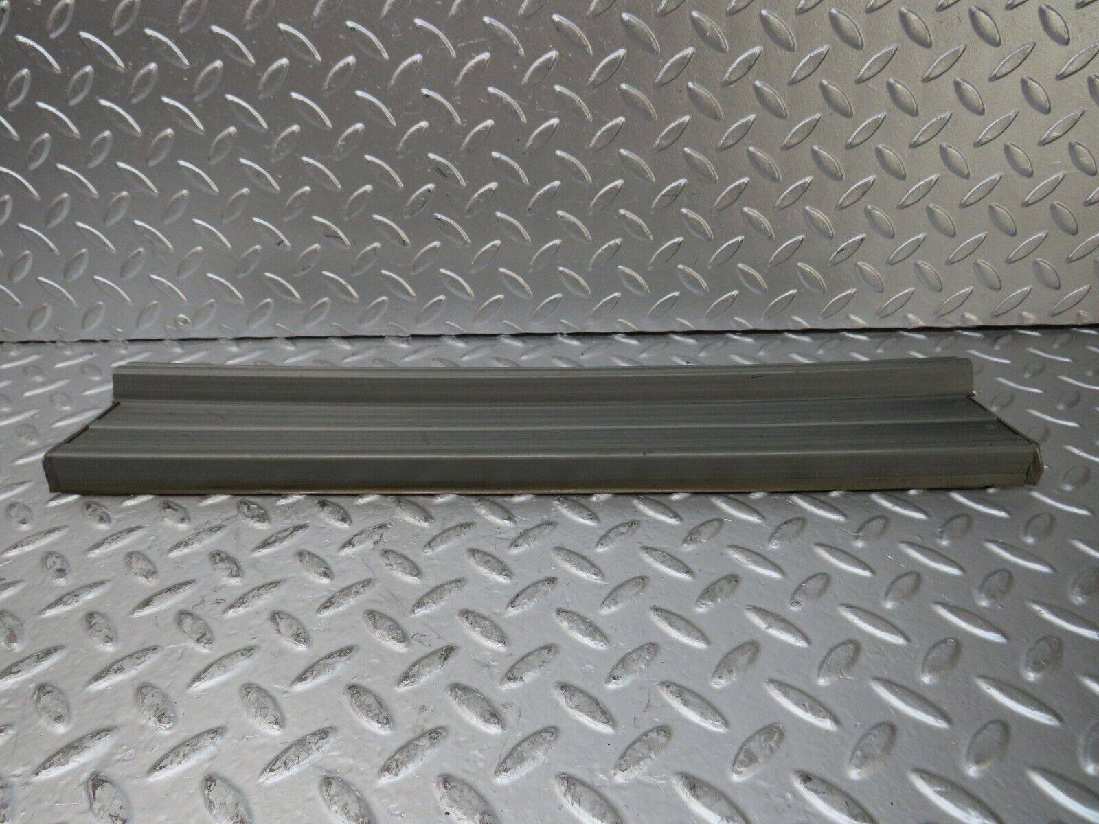 26279 Mercedes-Benz W116 450SE Rear Left Door Sill Grey