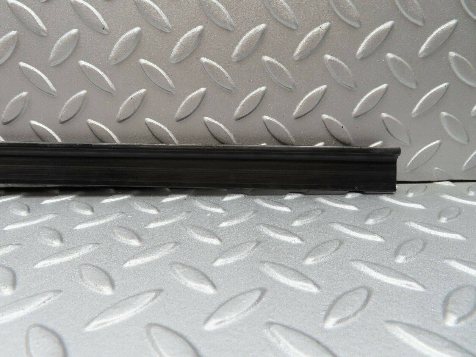 3784 Mercedes-Benz S123 200T Wagon Left Seat Belt Runner With Cover 1239192520