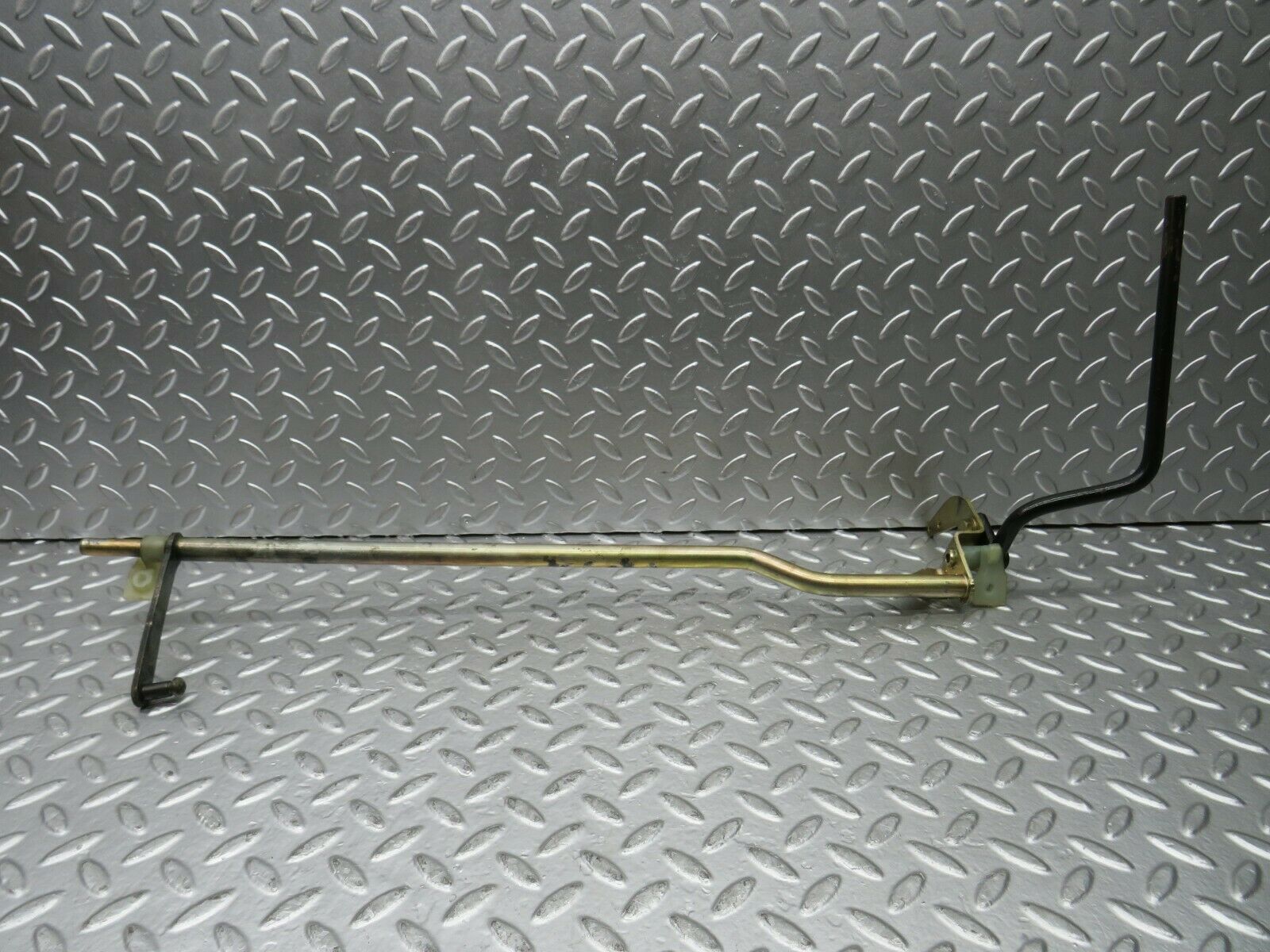 22889 Mercedes-Benz C107 450SLC Coupe Accelerator Pedal Linkage