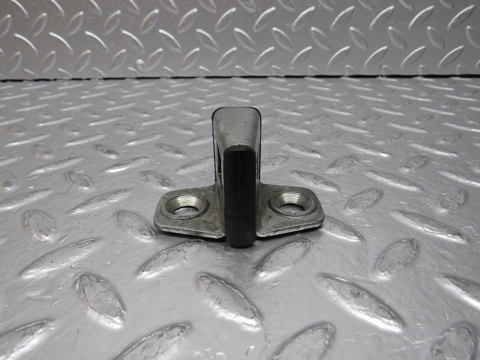 30481 Mercedes-Benz W124 230E Door Lock Latch