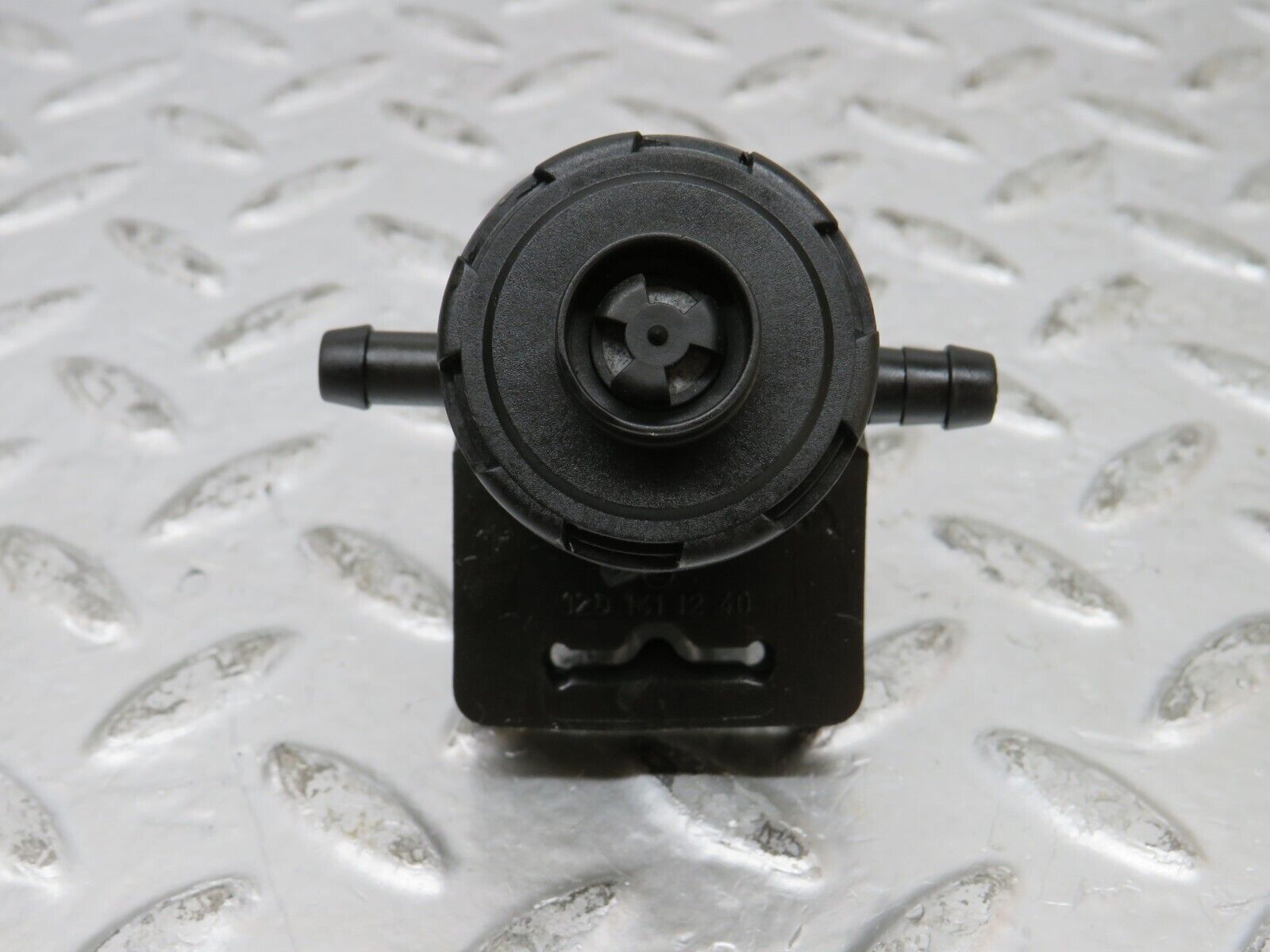 26387 Mercedes-Benz C124 220CE Coupe Fuel Regeneration Vacuum Valve 1201411240