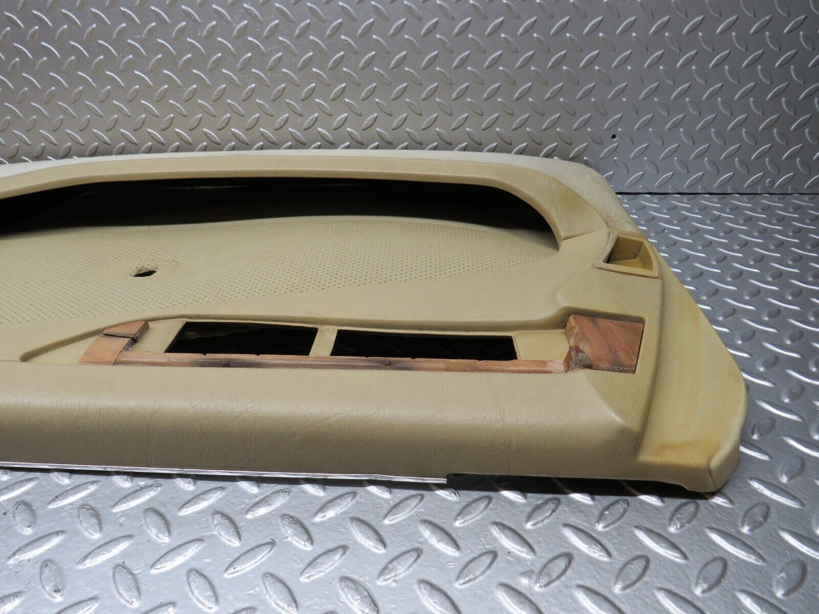 34386 Mercedes-Benz C126 380SEC Coupe Right Door Card 1267270870