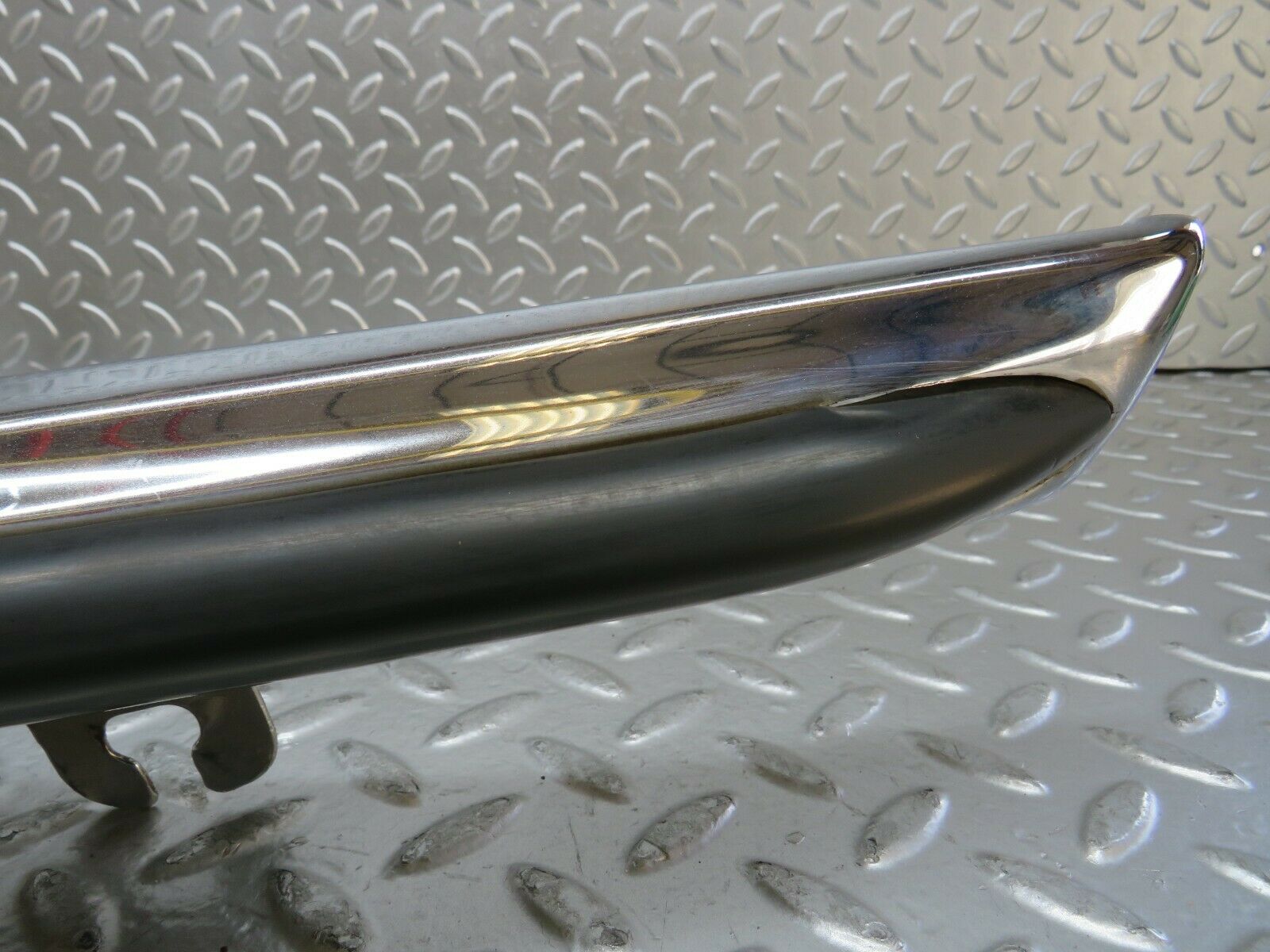 23240 Mercedes-Benz W116 350SE Front Left Upper Bumper Corner 1168800170