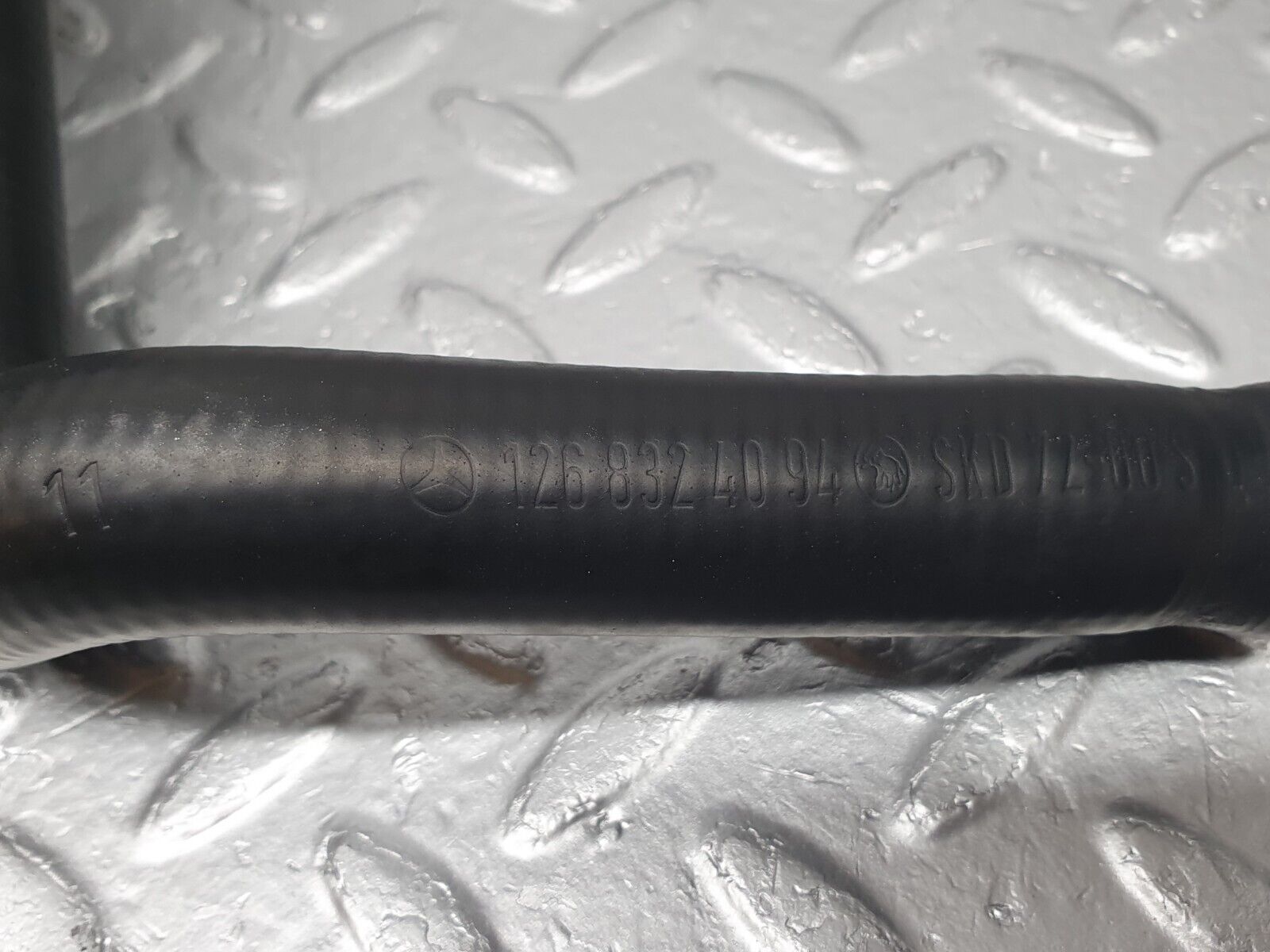 41041 Mercedes-Benz W126 300SE Heater Hose Pipe