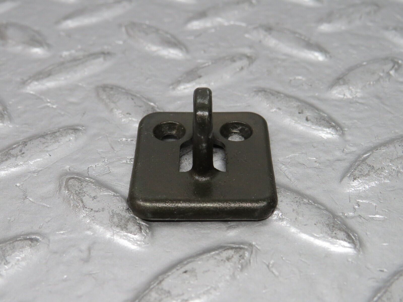 31358 Mercedes-Benz S124 220TE Wagon Glove Box Door Lock Latch