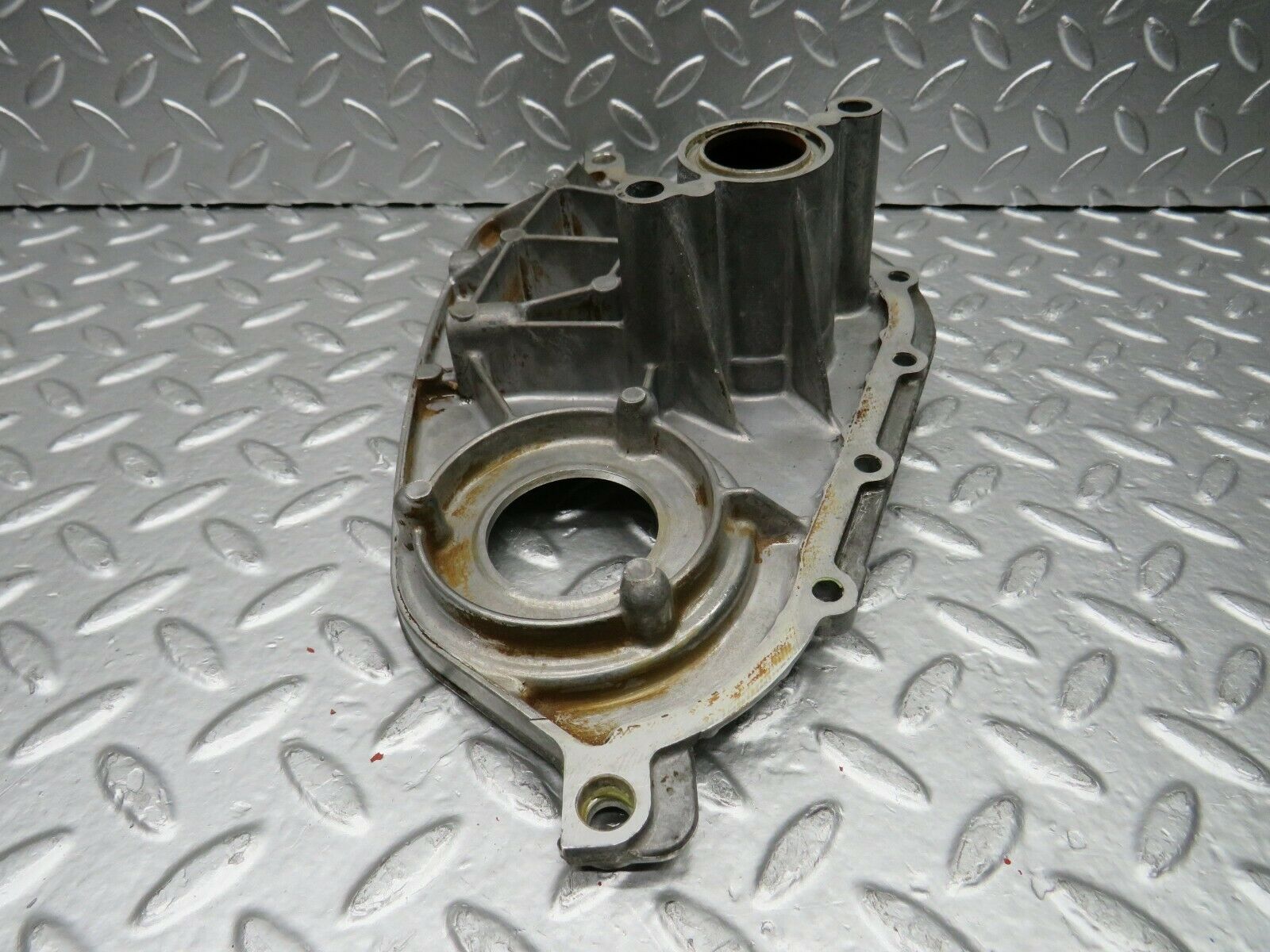 22503 Mercedes-Benz C124 E220 Coupe Cylinder Head Front Cover 1110160906