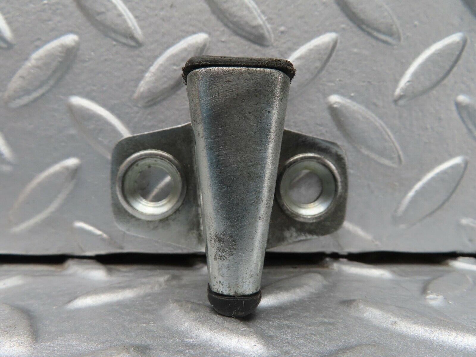 16453 Mercedes-Benz W124 260E Door Lock Latch